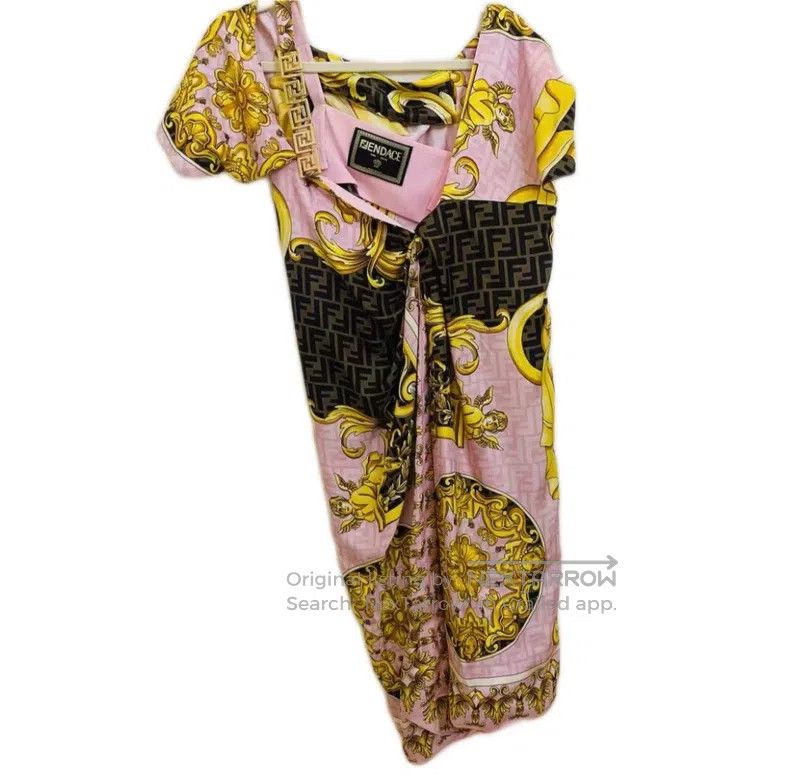 Versace Versace Co-branded dress Size XXS / US 00 / IT 34 - 3 Thumbnail