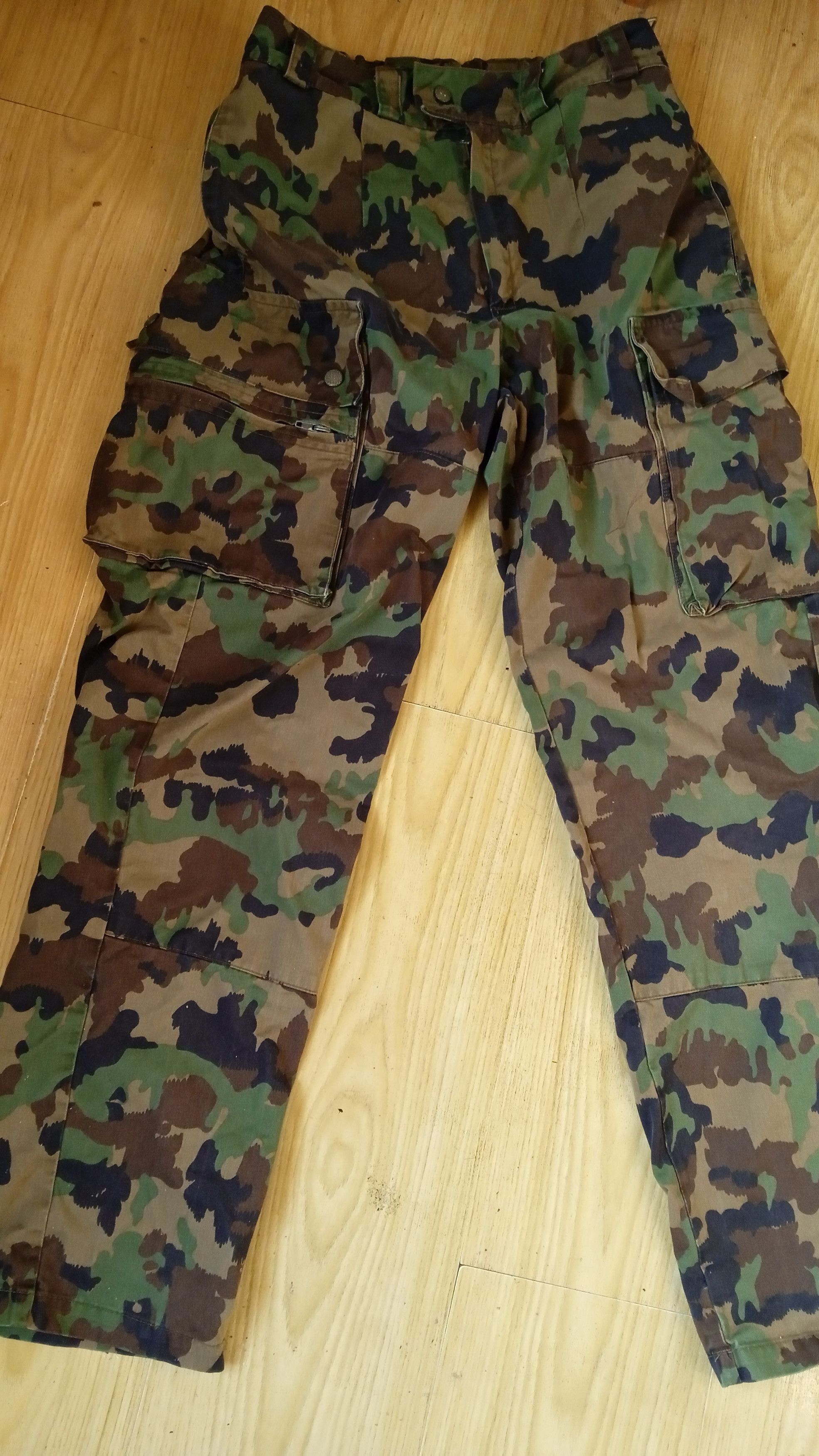 Military Vintage Swiss TAZ-90 Camo Combat Dress Uniform Trousers | Grailed