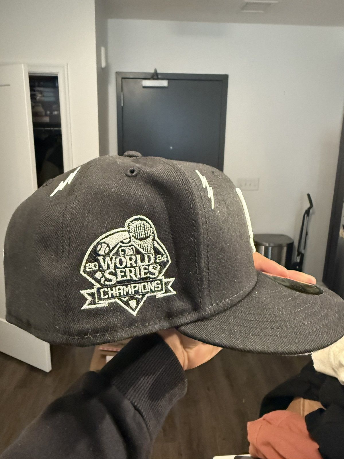 New Era LA Dodgers x Diet Starts Monday 7 3/8 Size ONE SIZE - 4 Thumbnail