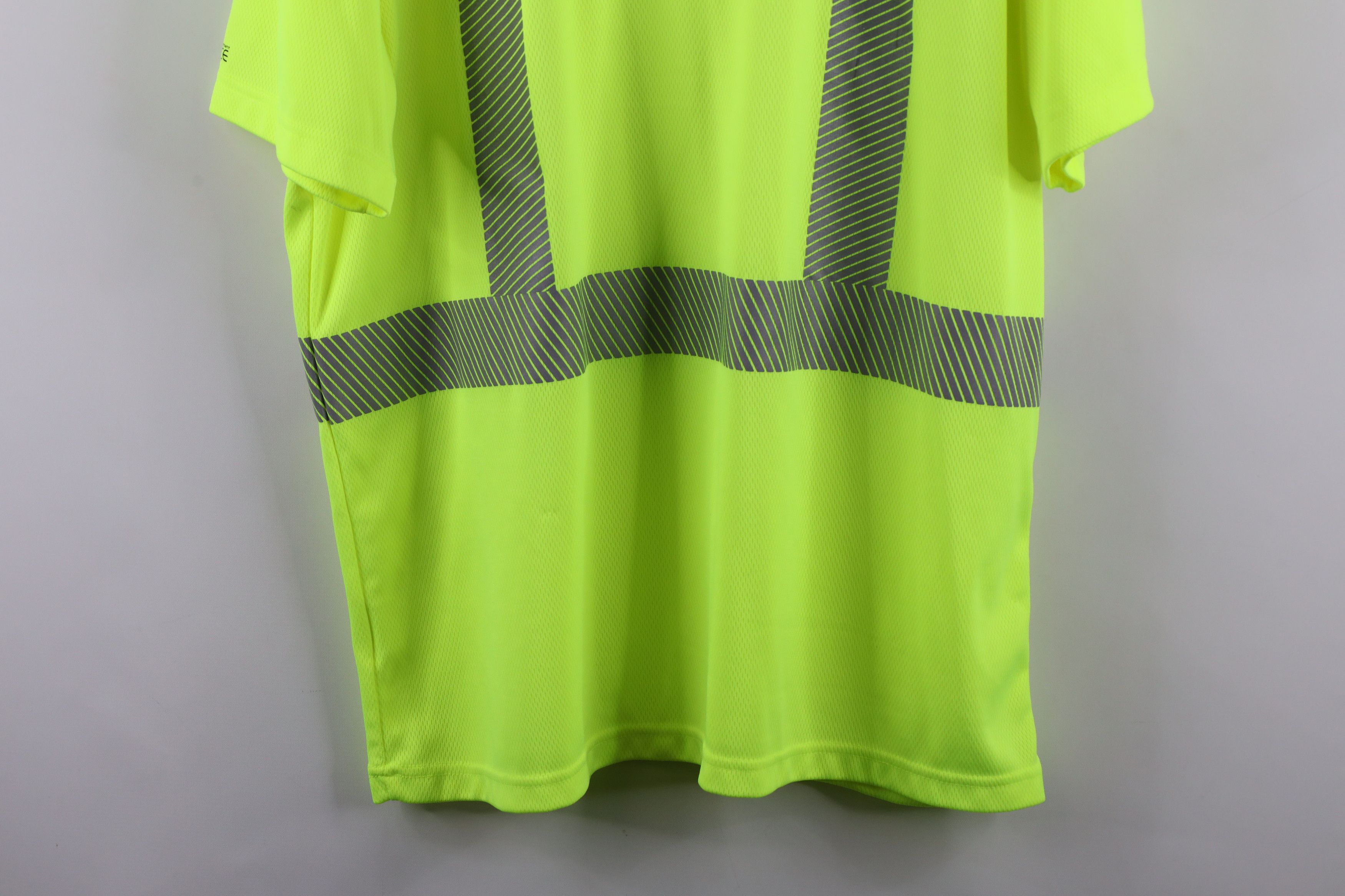 Carhartt × Vintage Vintage Carhartt Reflective Work Emergency Pocket T-Shirt Size US L / EU 52-54 / 3 - 12 Thumbnail
