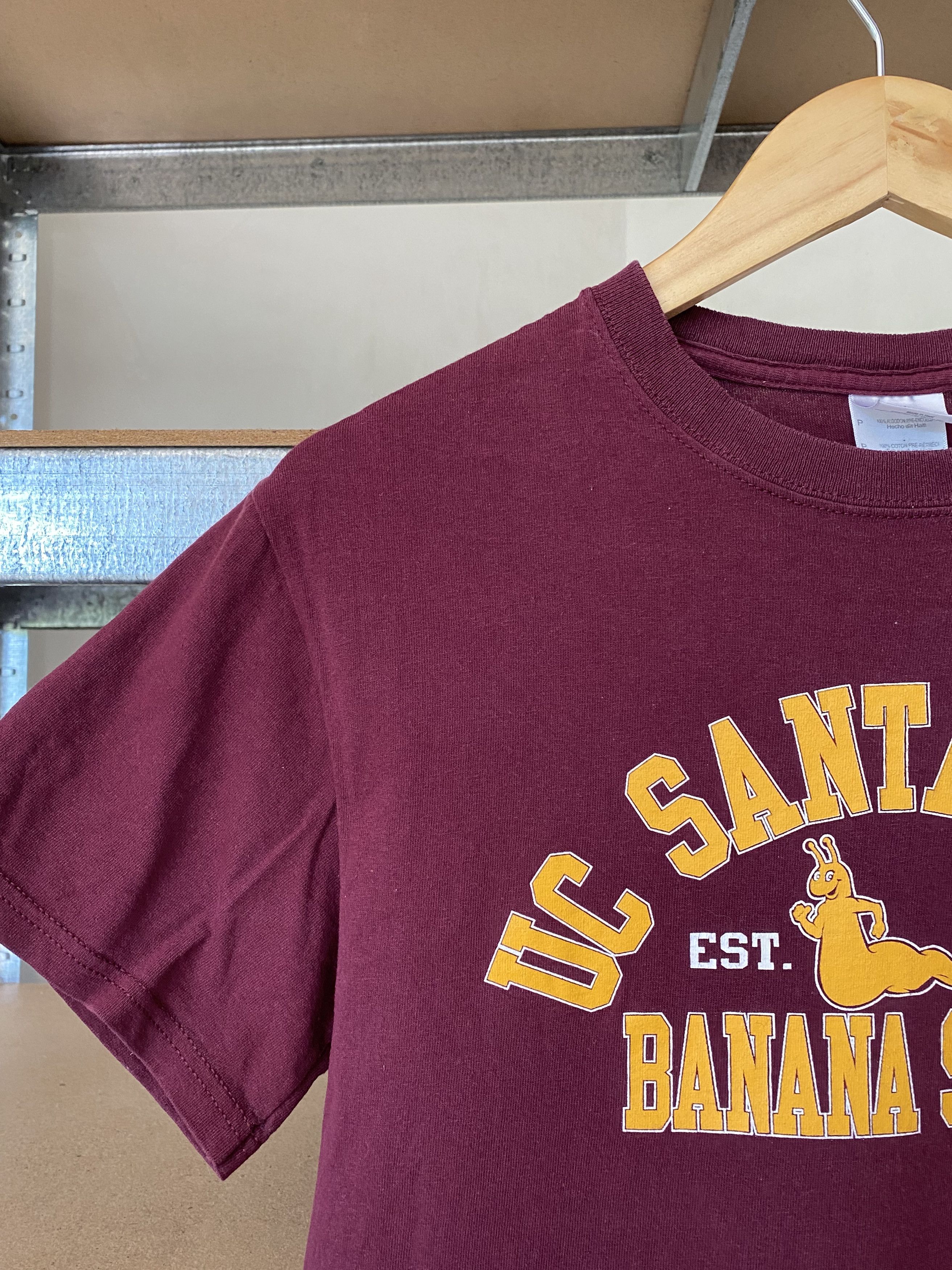 Vintage UC Santa Cruz Vintage 2000s Banana Slugs Travolta T-shirt Size US S / EU 44-46 / 1 - 4 Thumbnail