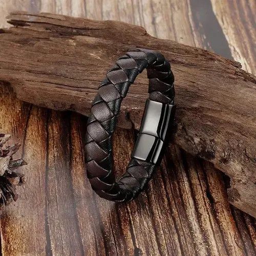 Japanese Brand Genuine Leather Bracelet Size ONE SIZE - 2 Thumbnail