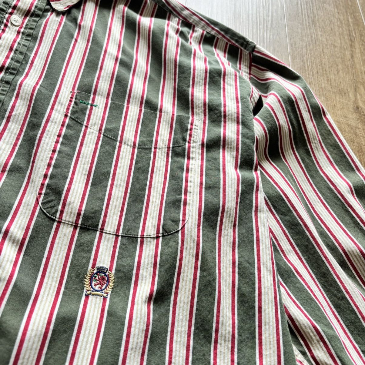 Tommy Hilfiger × Vintage Vintage Tommy Hilfiger Watermelon Pin Stripe Button Up Size US XL / EU 56 / 4 - 2 Thumbnail