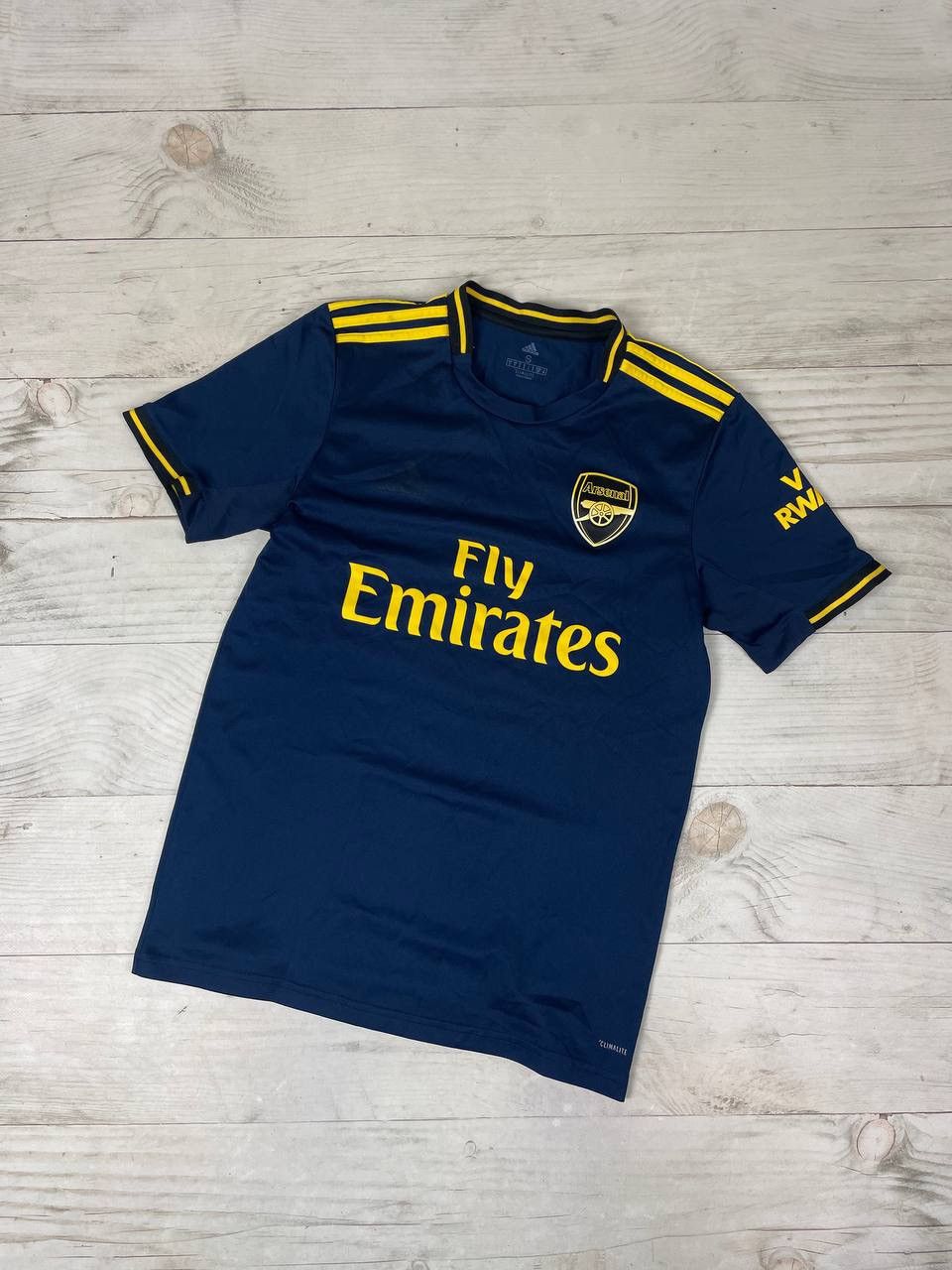 Adidas Adidas ARSENAL 2019 2020 THIRD FOOTBALL SHIRT JERSEY Size US S / EU 44-46 / 1 - 1 Thumbnail