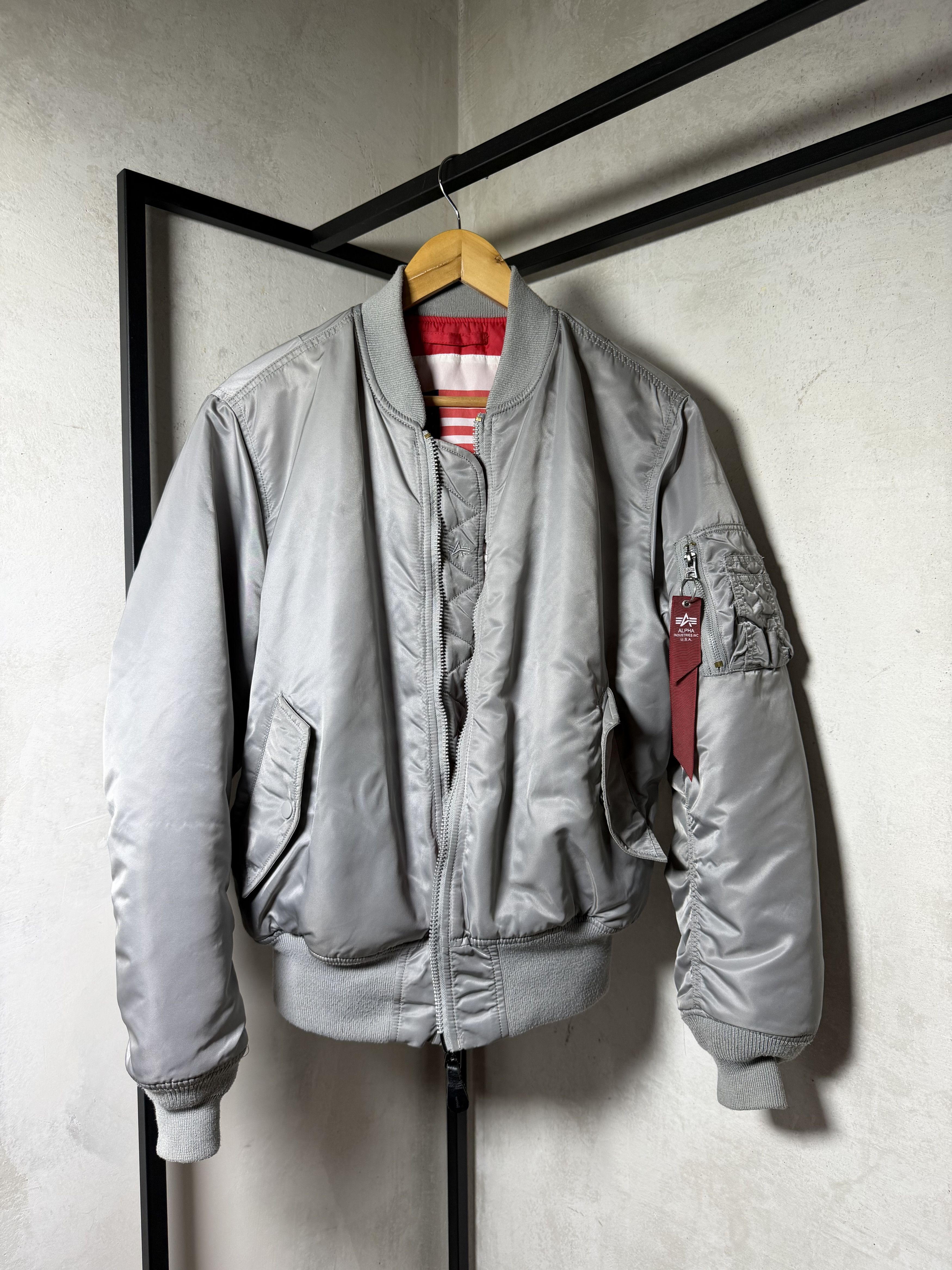 Alpha Industries Alpha Industries Reversible Flight Jacket in Vintage Gray Size US M / EU 48-50 / 2 - 2 Thumbnail