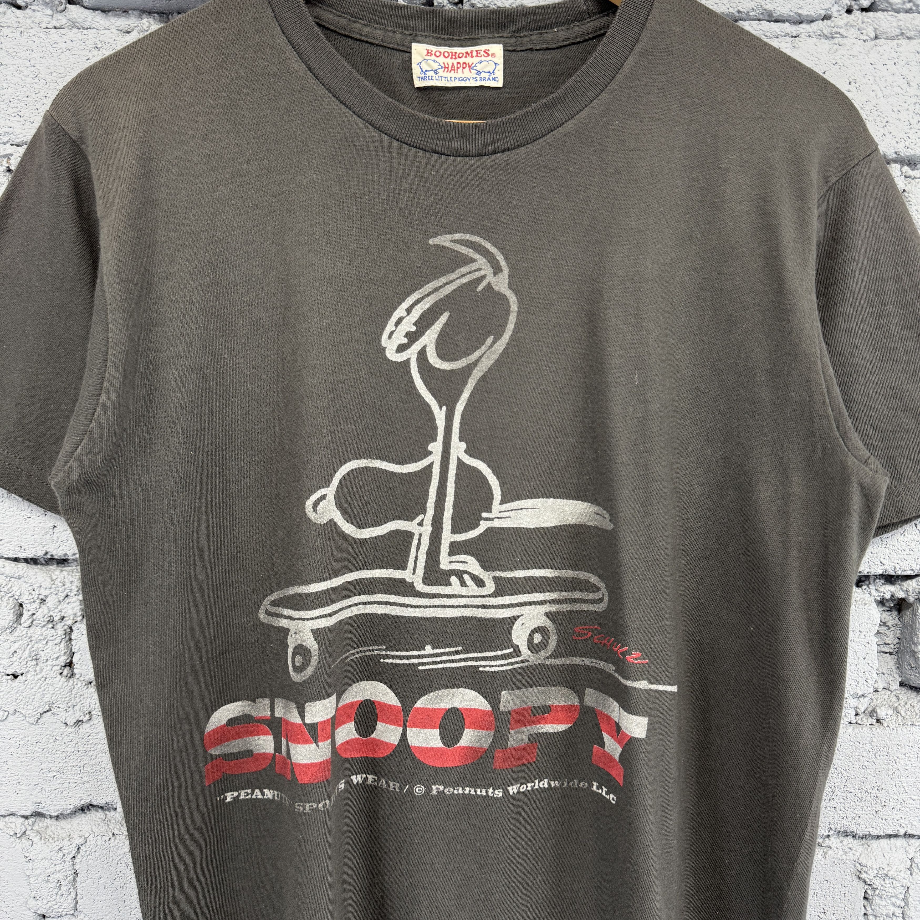 Vintage Vintage Peanuts Sunfaded Tshirt Featuring Snoopy Skateboard Size US S / EU 44-46 / 1 - 3 Thumbnail