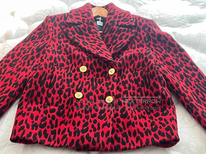 Versace Versace Red leopard print wool thick coat Size M / US 6-8 / IT 42-44 - 2 Thumbnail