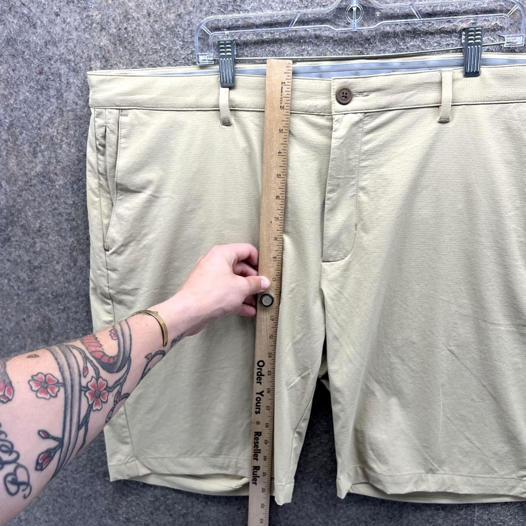 Tommy Bahama Tommy Bahama Shorts Mens 42 Beige Chino Lightweight Stretch 10 Inseam Golf - Mens, Shorts, Beige, 42, Lightweight, Stretch, Flat Front, Zip, Pockets Size US 42 / EU 58 - 2 Thumbnail