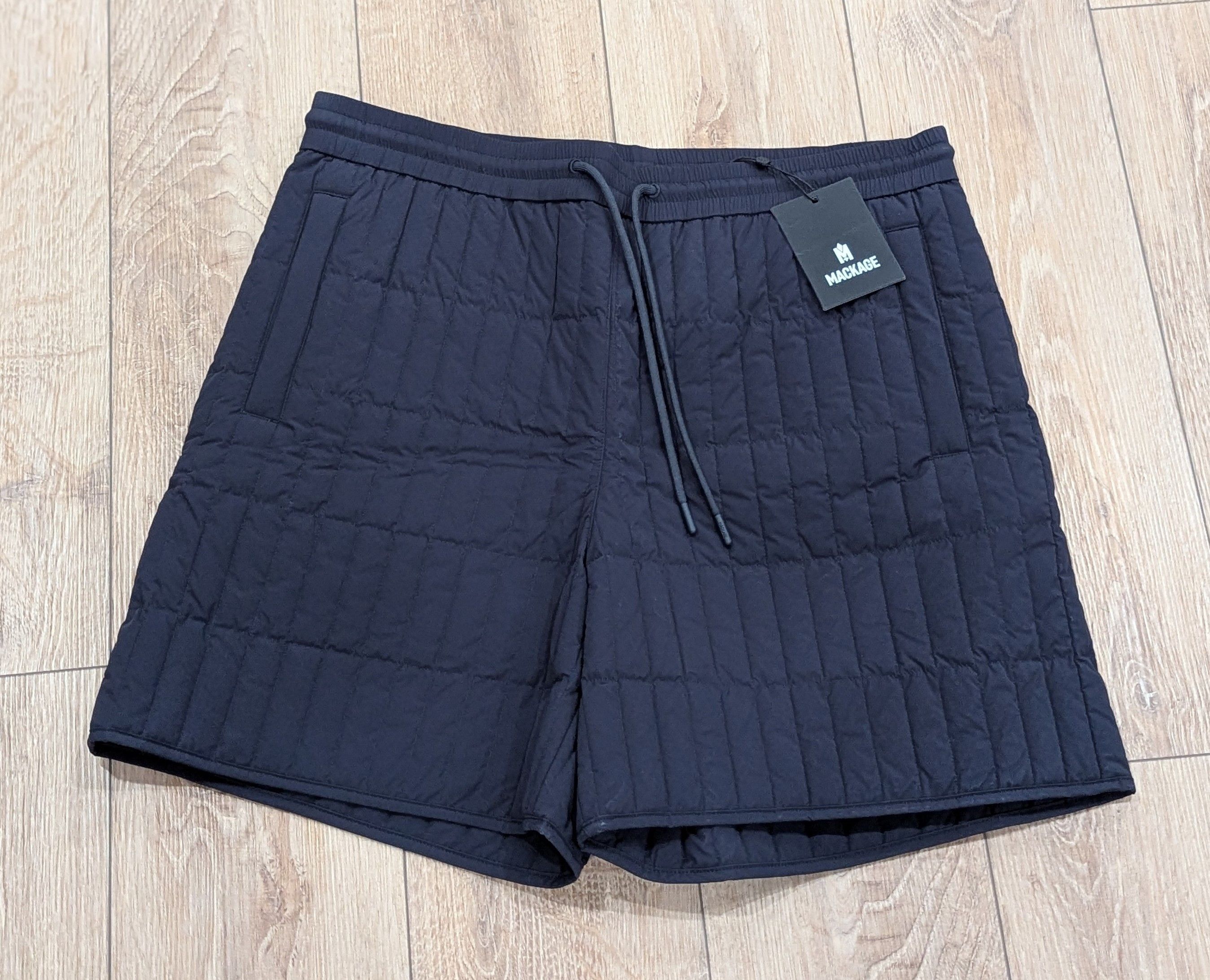 Mackage MACKAGE "Sebastian" Quilted Shorts Navy US 38 Size US 38 / EU 54 - 1 Thumbnail