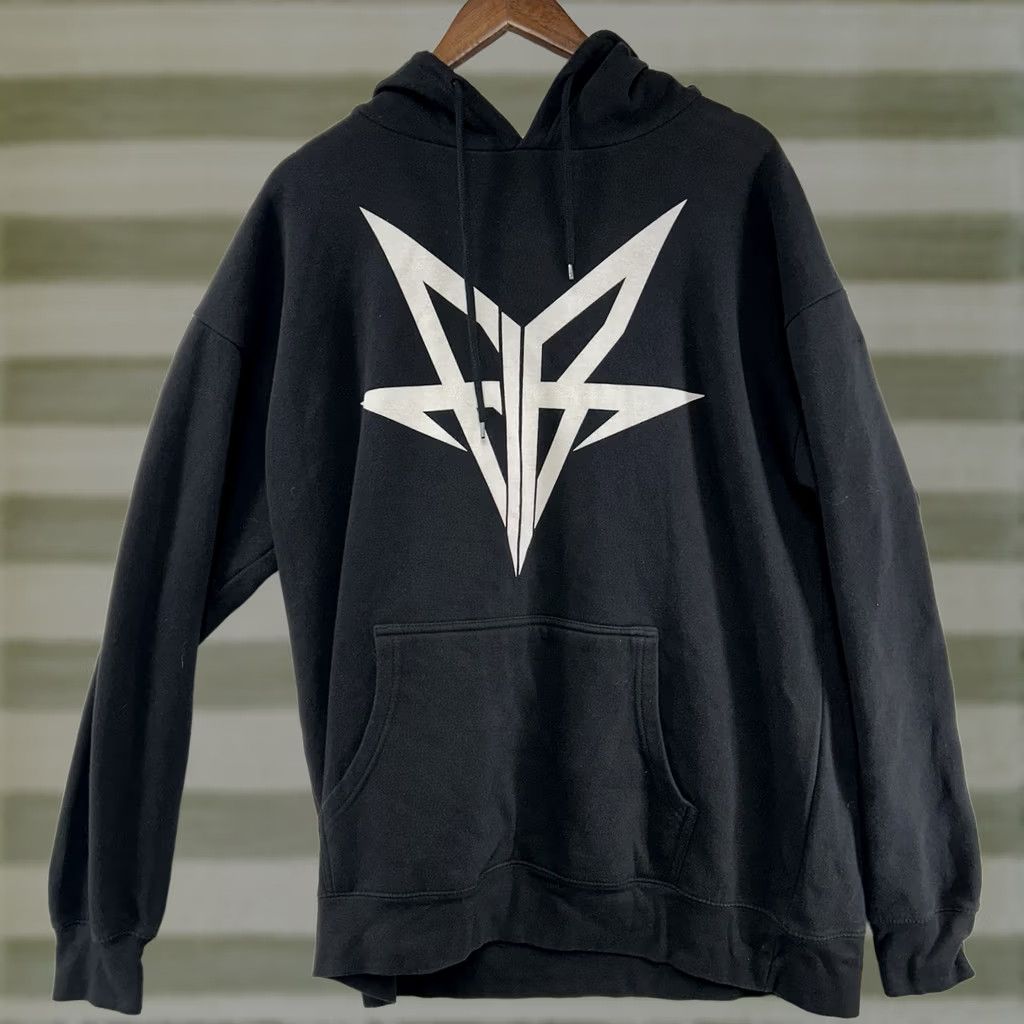 Vintage Falling In Reverse Tour Hoodie Mens 3XL Black Zombified Ronnie Radke FIR Culture Cotton Heritage Graphic Print Pullover Size US XXL / EU 58 / 5 - 1 Thumbnail