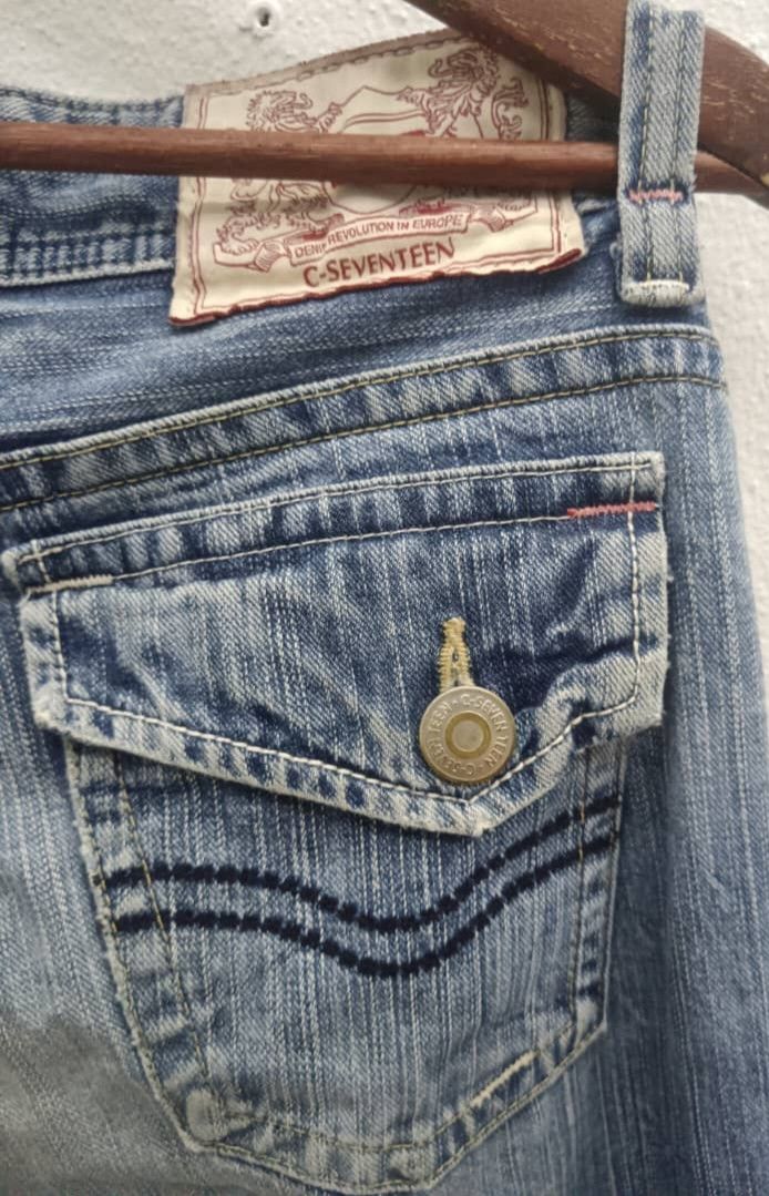 If Six Was Nine × Japanese Brand × Seven 7 💥BEST OFFER💥C SEVENTEEN BOOTCUT DISTRESSED DENIM Size 30" / US 8 / IT 44 - 6 Thumbnail