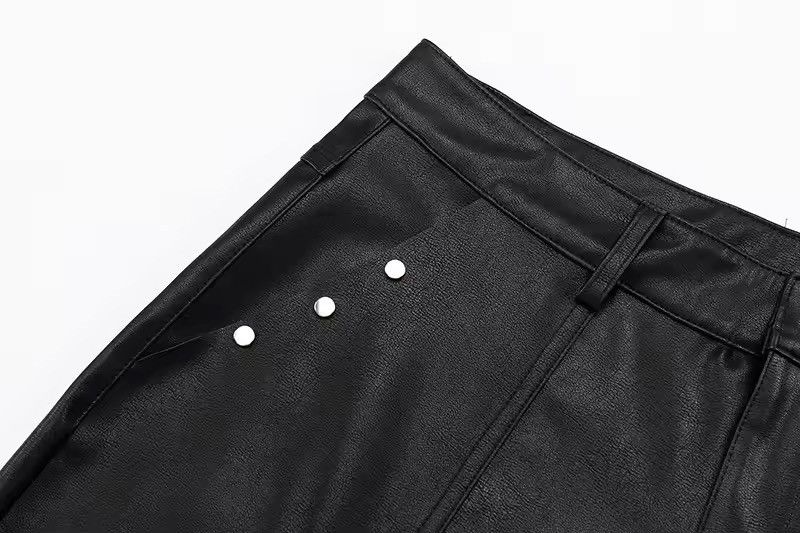 Japanese Brand Gothic Punk Streetwear PU Leather Rhinestone Shorts Size US 34 / EU 50 - 4 Thumbnail