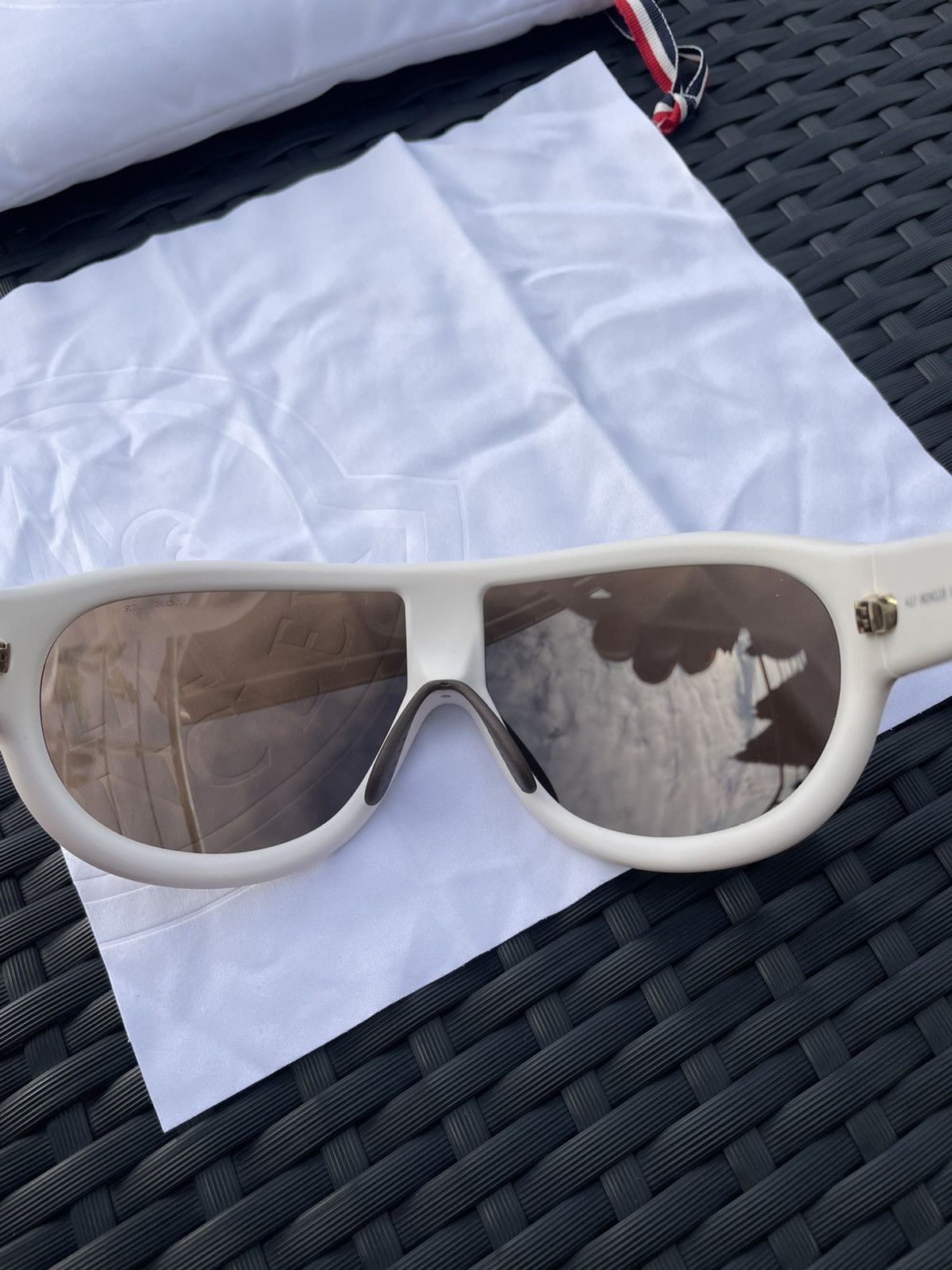 Moncler Brand New MONCLER Hidden Peak Frame Size ONE SIZE - 9 Thumbnail