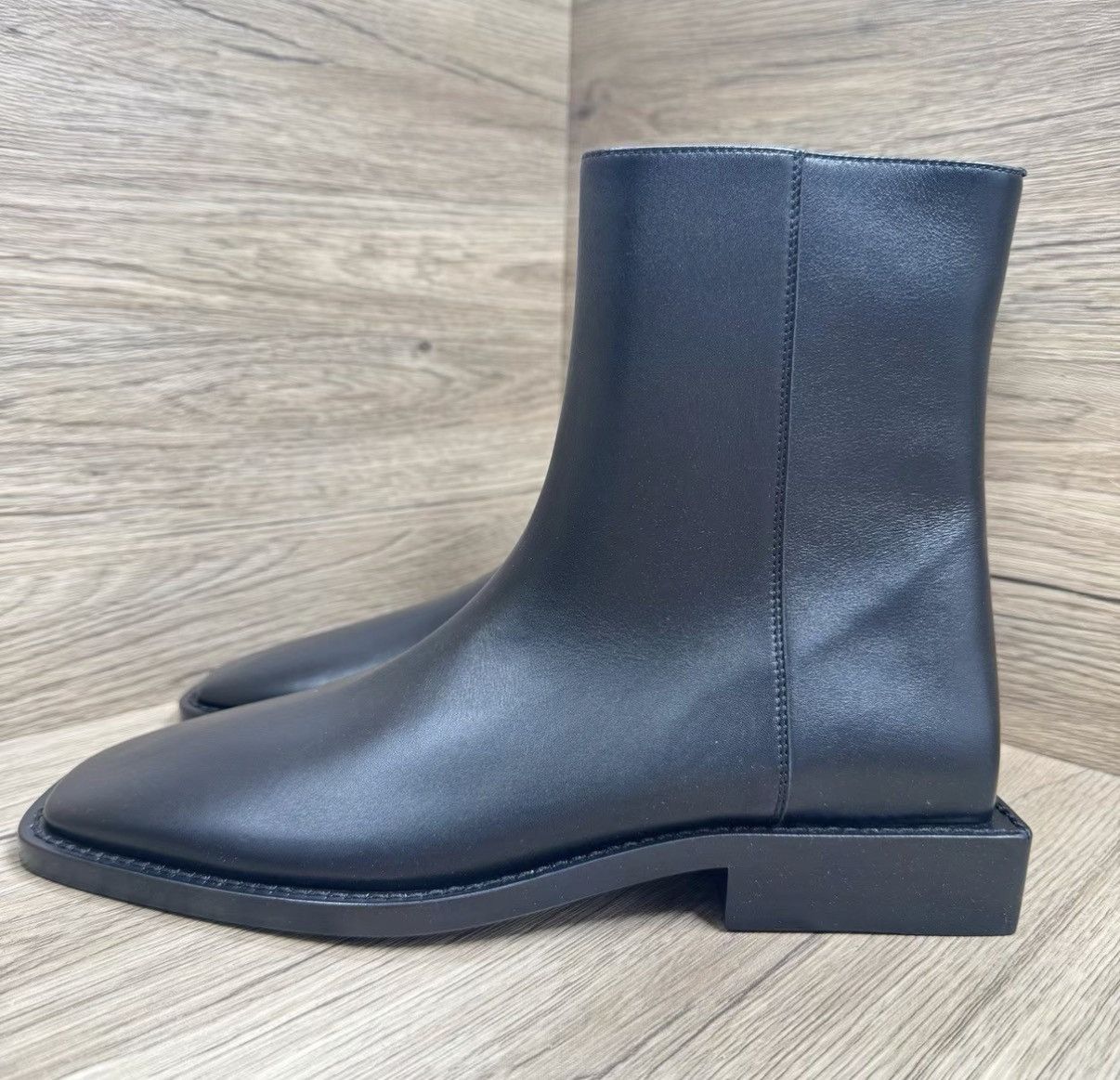 Balenciaga Balenciaga Square-toe Double B Ankle Boots J41 Size US 7.5 / IT 37.5 - 1 Thumbnail