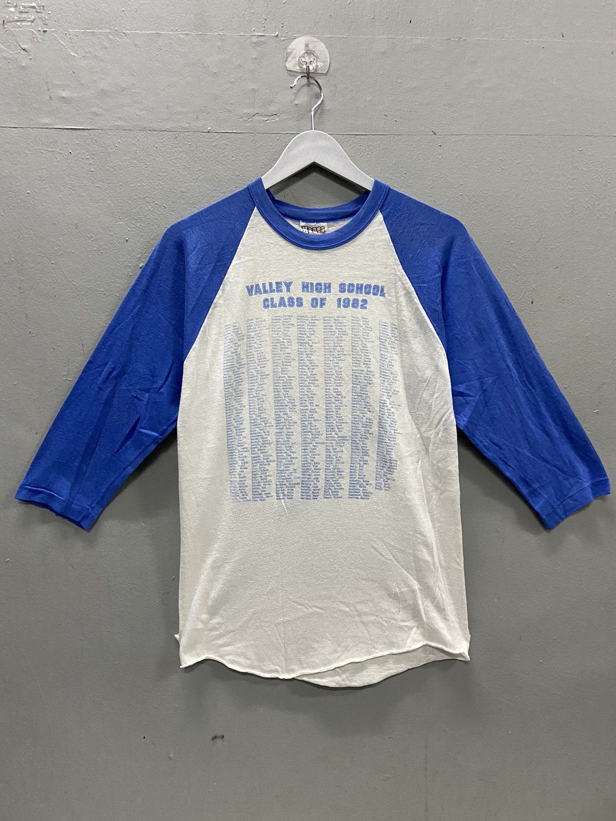 Vintage VINTAGE VALLEY HIGH SCHOOL CLASS OF 1982 3 QUARTER SHIRT Size US M / EU 48-50 / 2 - 1 Thumbnail
