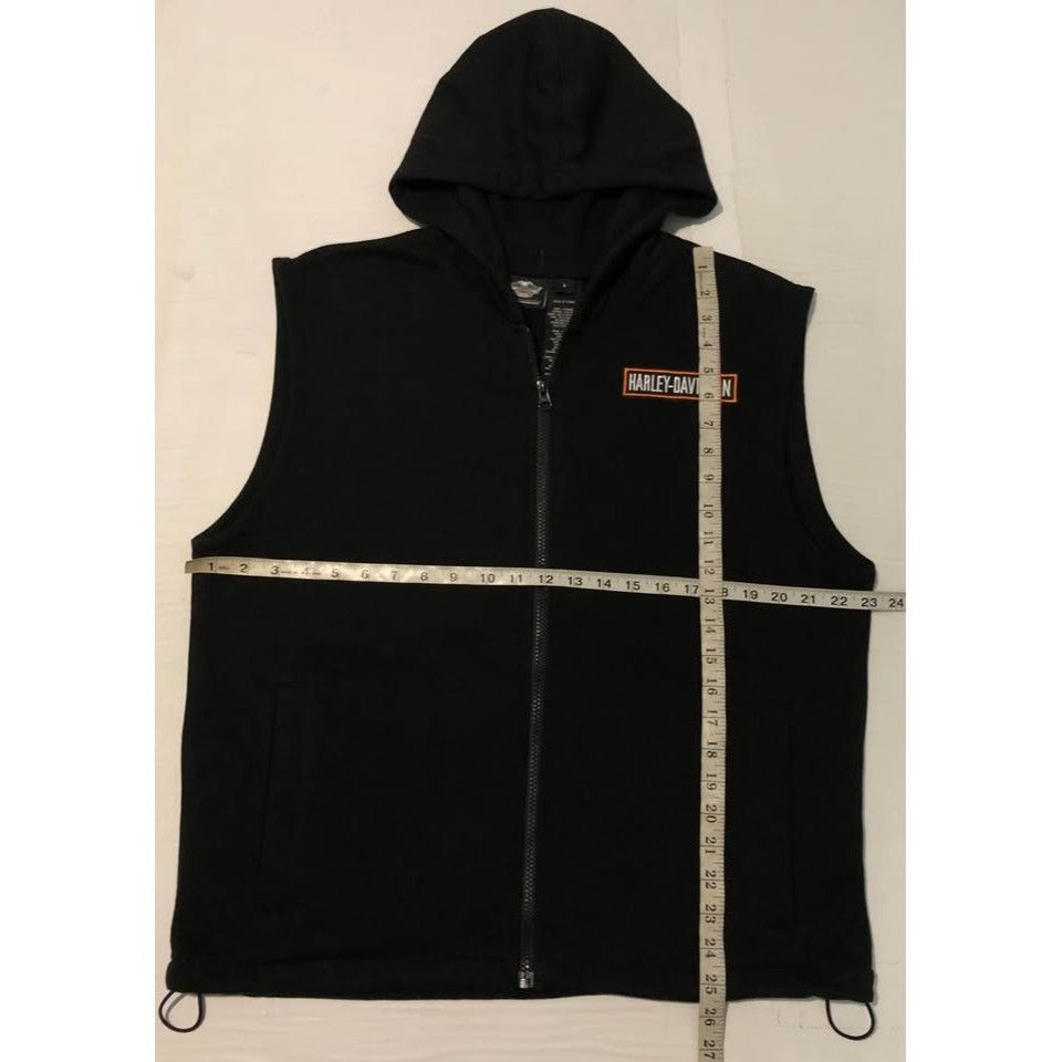 Offers Harley Davidson fleece vest size L