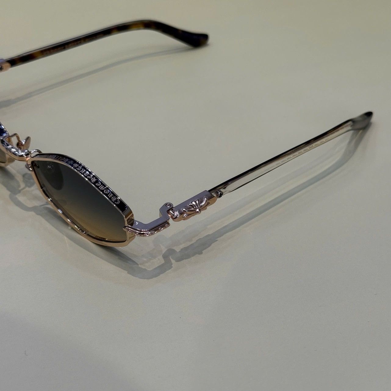 Chrome Hearts CHROME HEARTS NIP SLIP Gold Plated/Dark Tortoise-Dark Tortoise Size ONE SIZE - 4 Thumbnail