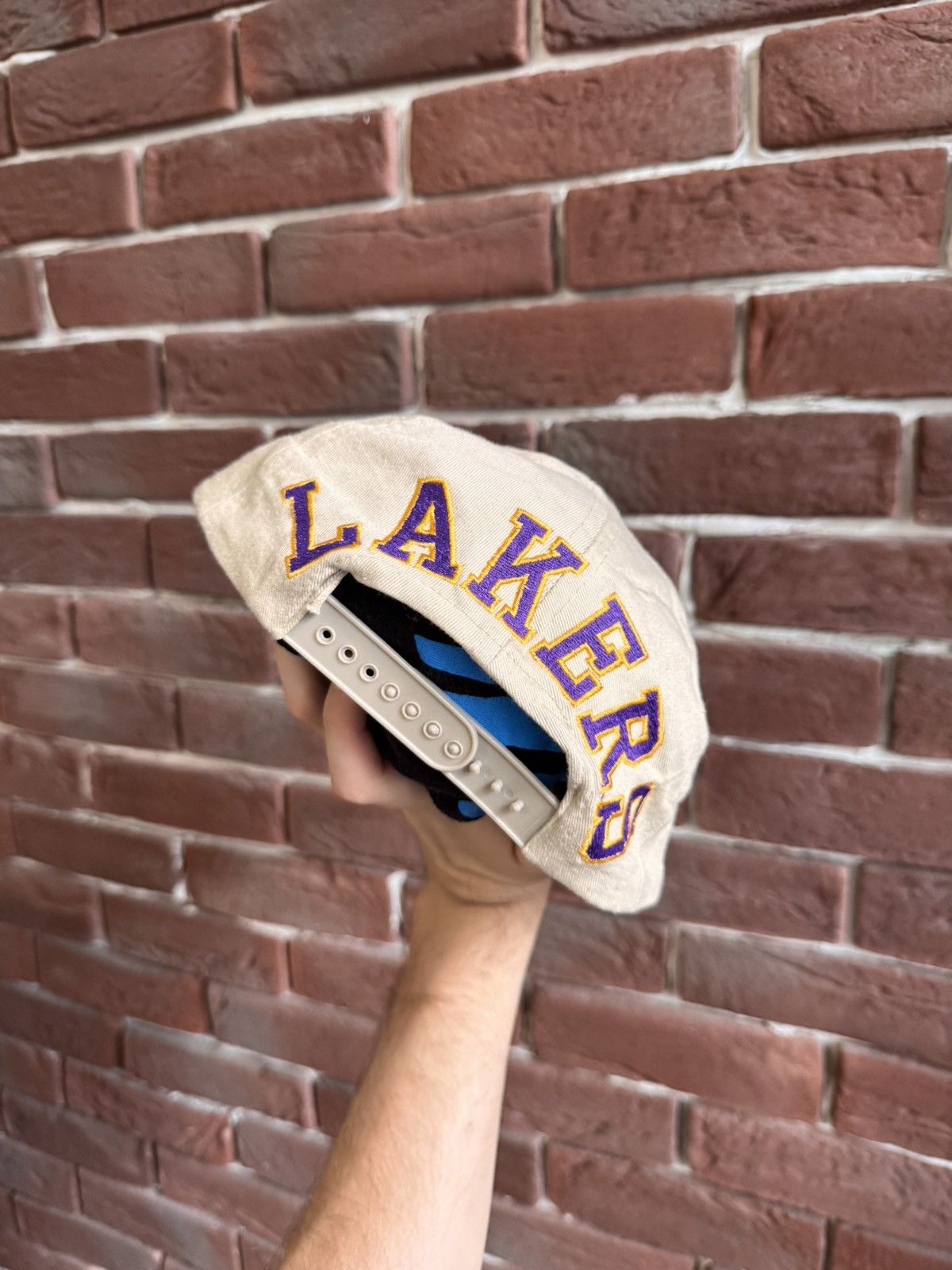 Vintage Vintage 90s Los Angeles Lakers NBA Snapback Hat Cap Size ONE SIZE - 6 Thumbnail