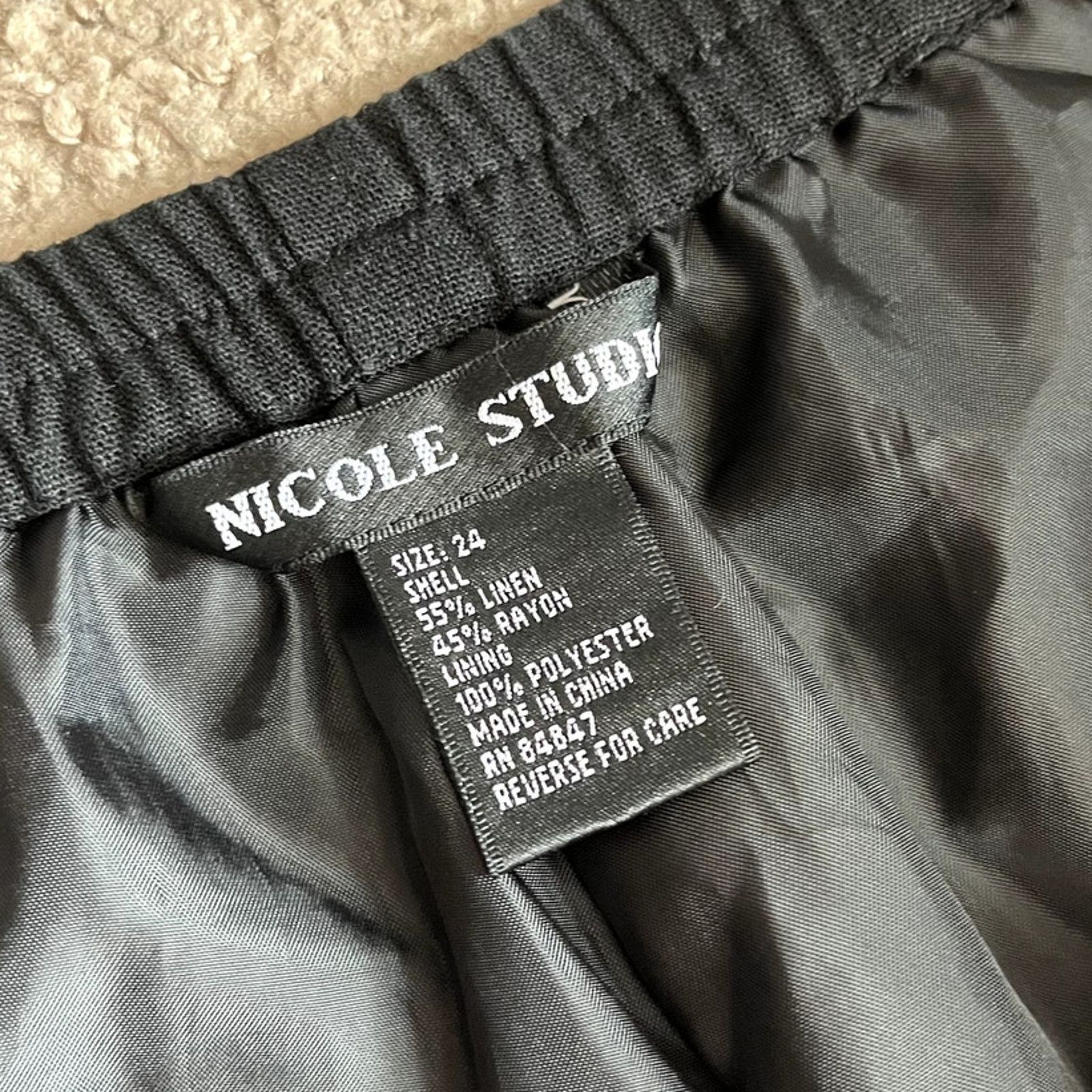 Vintage Black Linen Embroidered Watermelon Nicole Studio Slacks 24 Size 40" / US 18 - 6 Thumbnail