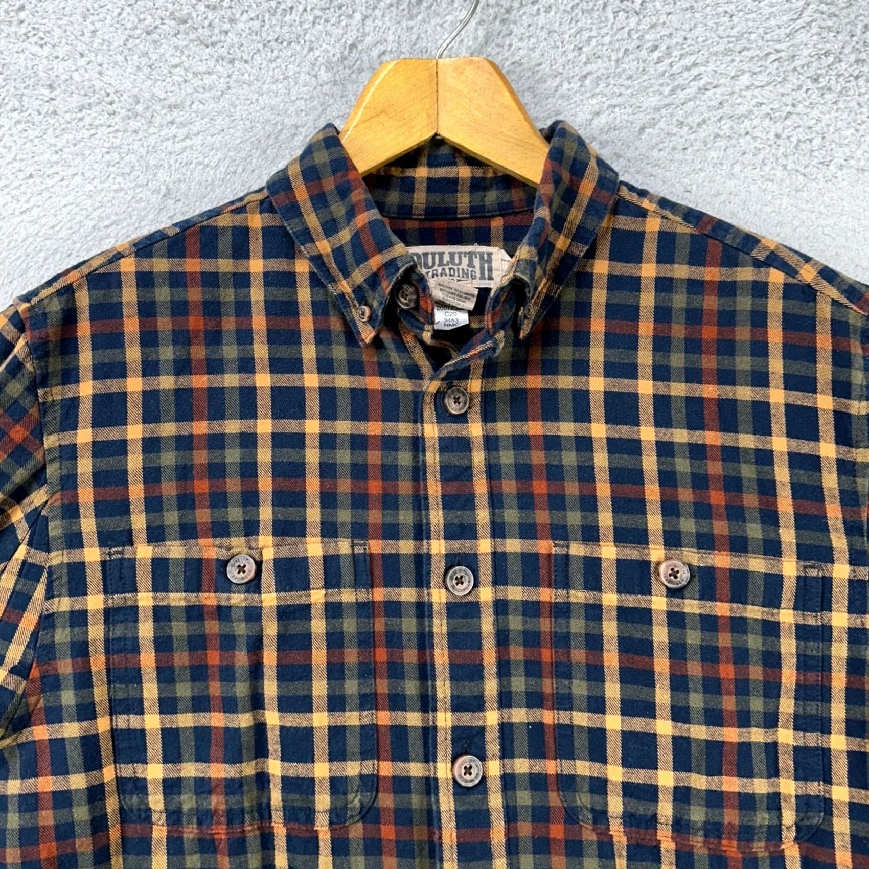 Duluth Trading Company Duluth Trading Co. Shirt Button Down Mens Medium Blue Tan Plaid Pocket Relaxed Size US M / EU 48-50 / 2 - 5 Thumbnail