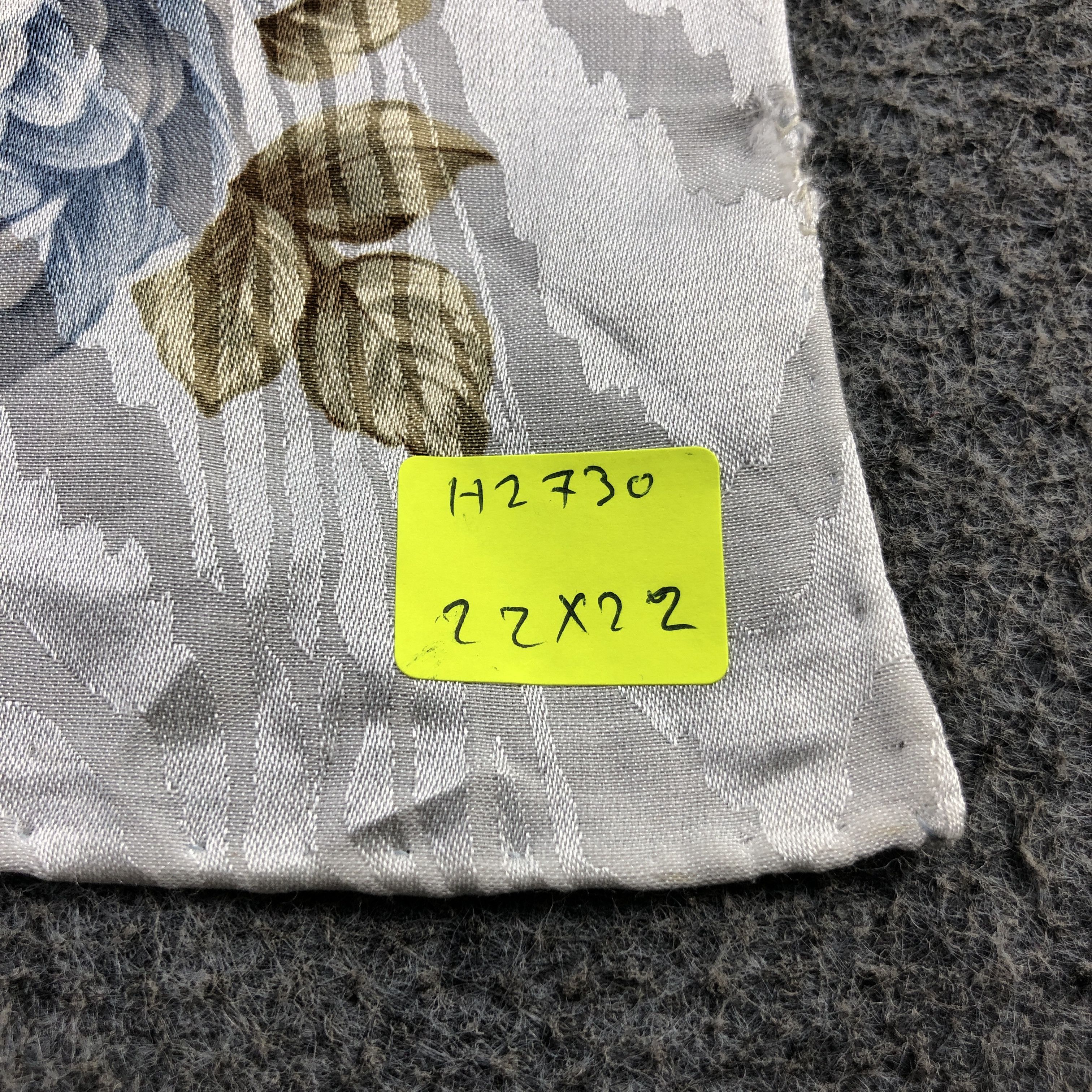 Burberry Burberry Floral Handkerchief Neckerchief Bandana H2730 Size ONE SIZE - 8 Thumbnail