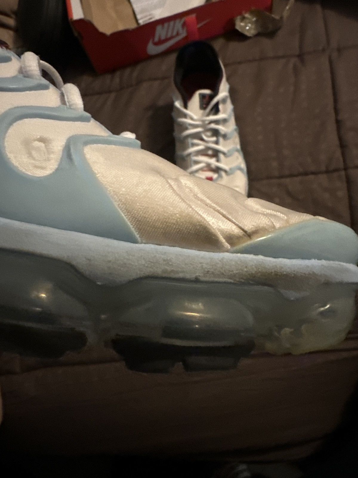 Nike Nike VaporMax Chi City Colors Size US 10 / EU 43 - 4 Thumbnail