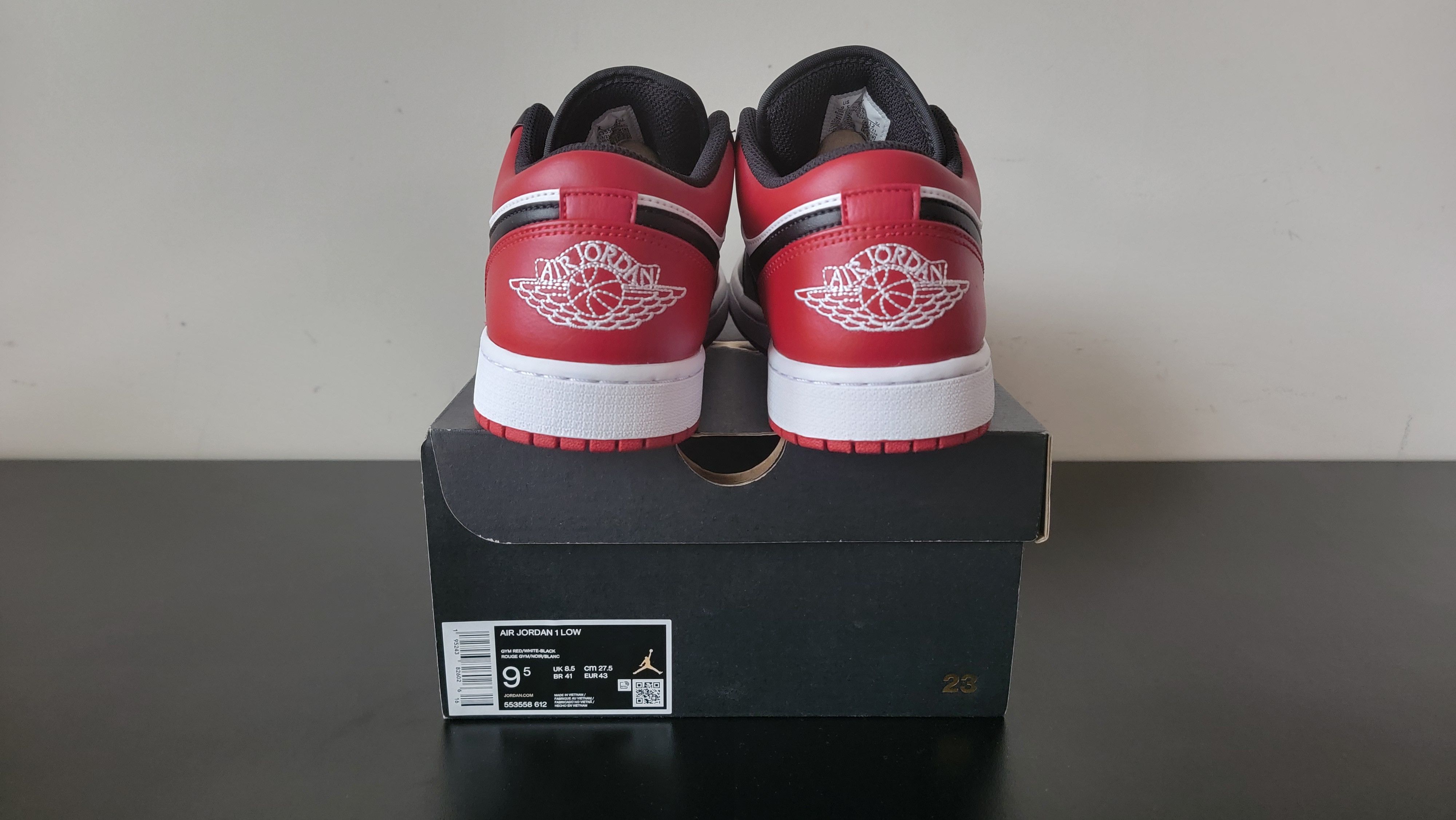 Jordan Brand Air Jordan 1 Low Bred Toe Size US 9.5 / EU 42-43 - 2 Thumbnail