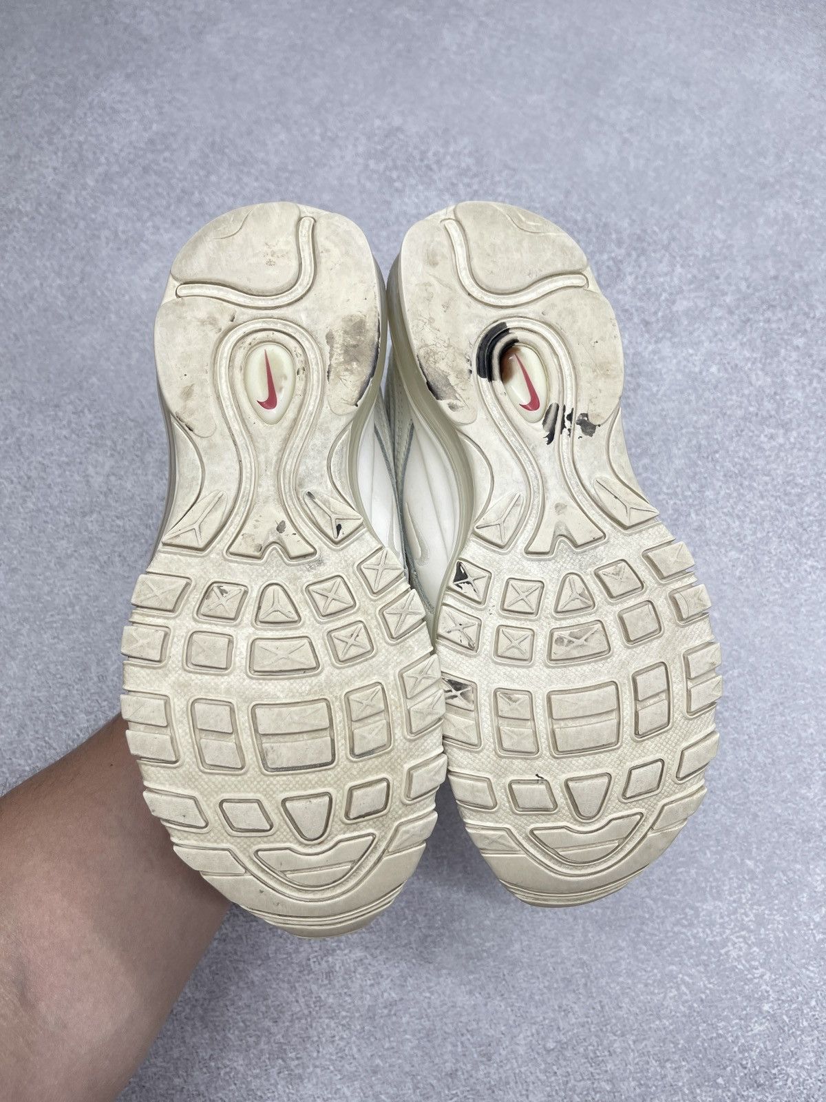 Nike Women Nike Air Max 97 Triple White Sneakers Love Heart Size US 7 / IT 37 - 11 Thumbnail