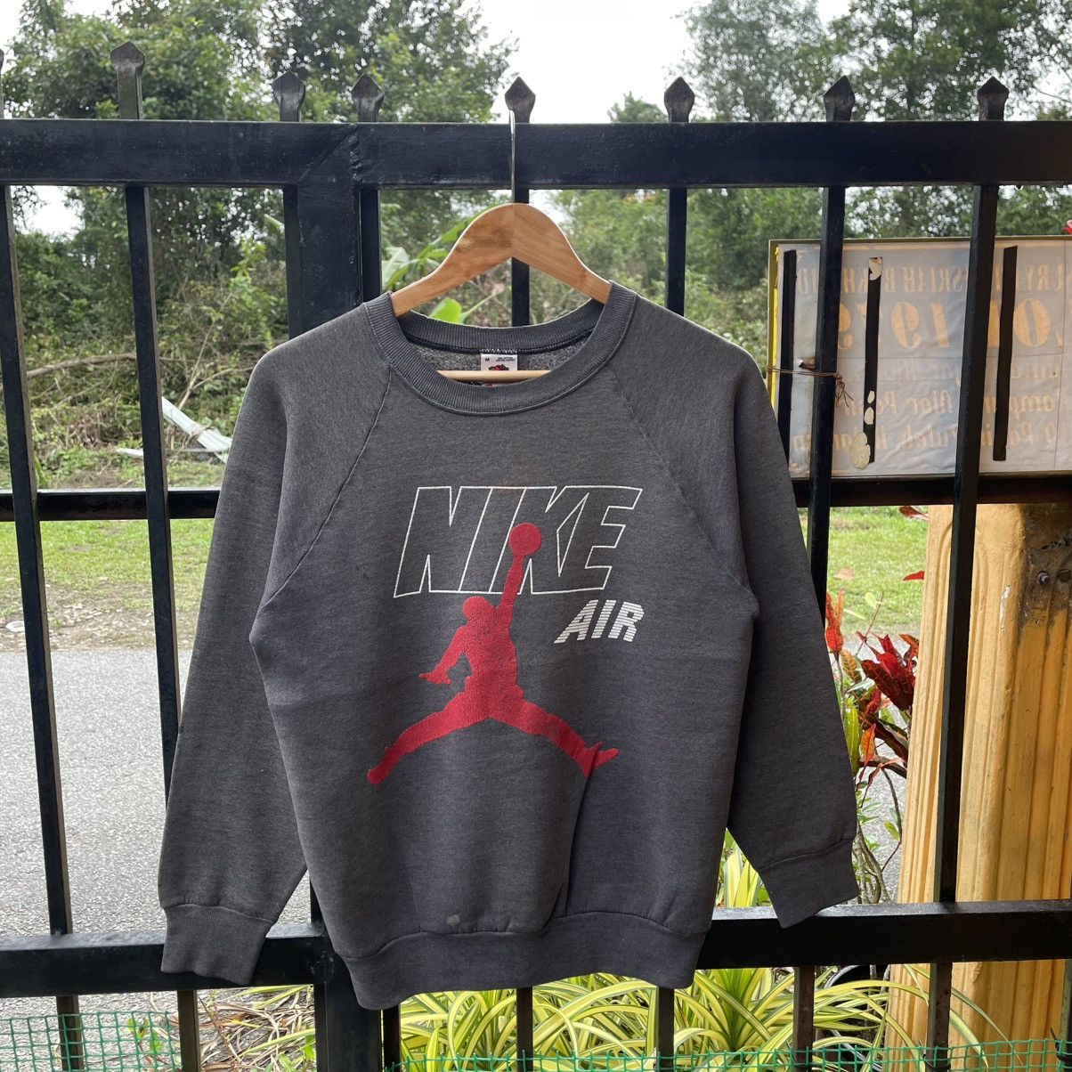 Nike 🔥Vintage 90s Nike Air Jordan OG Big Logo Jumper Sweatshirts Size US XS / EU 42 / 0 - 1 Thumbnail