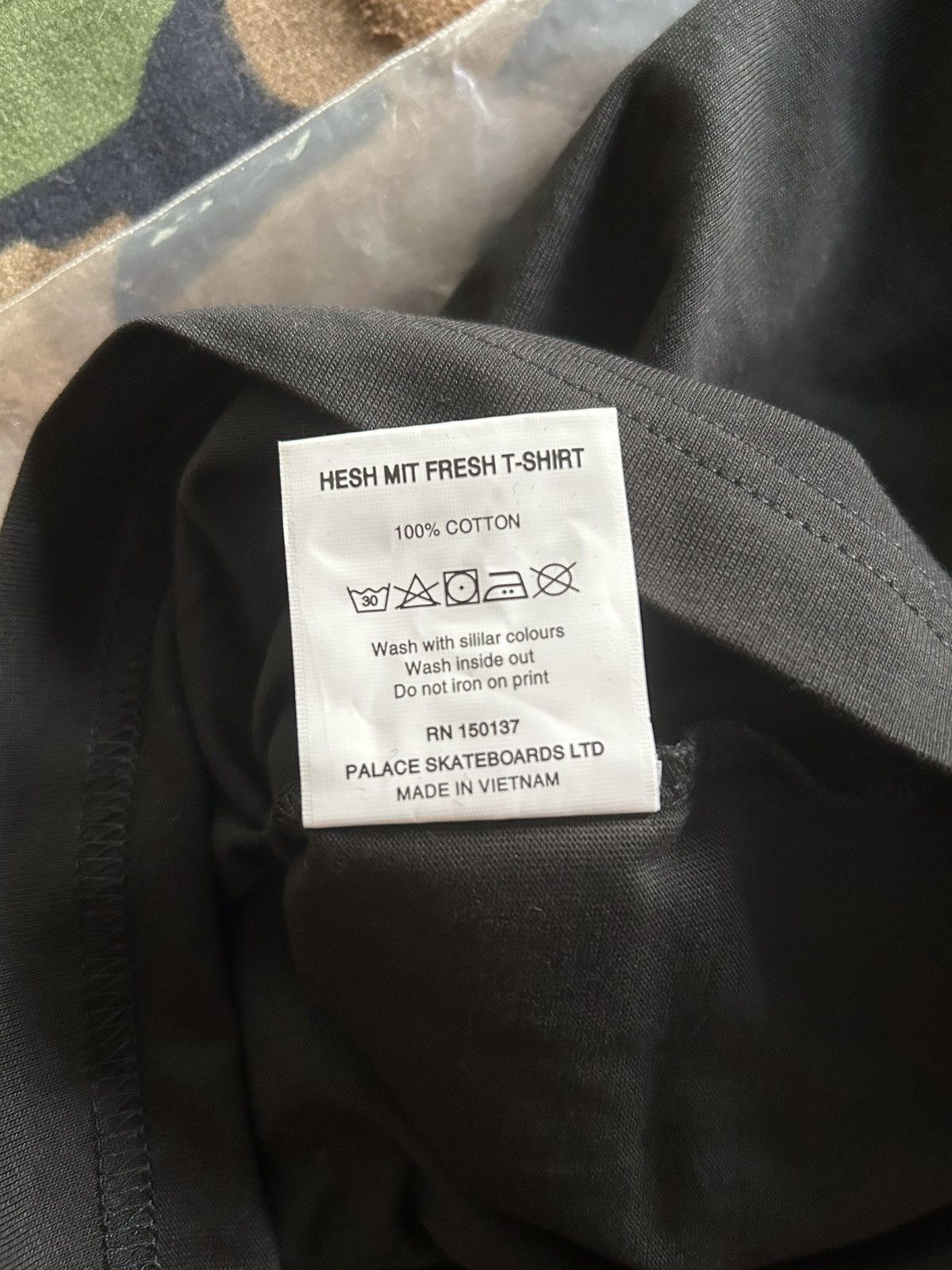 Palace Palace Hesh Mit Fresh T-Shirt Black XL SS20 Size US XL / EU 56 / 4 - 9 Thumbnail