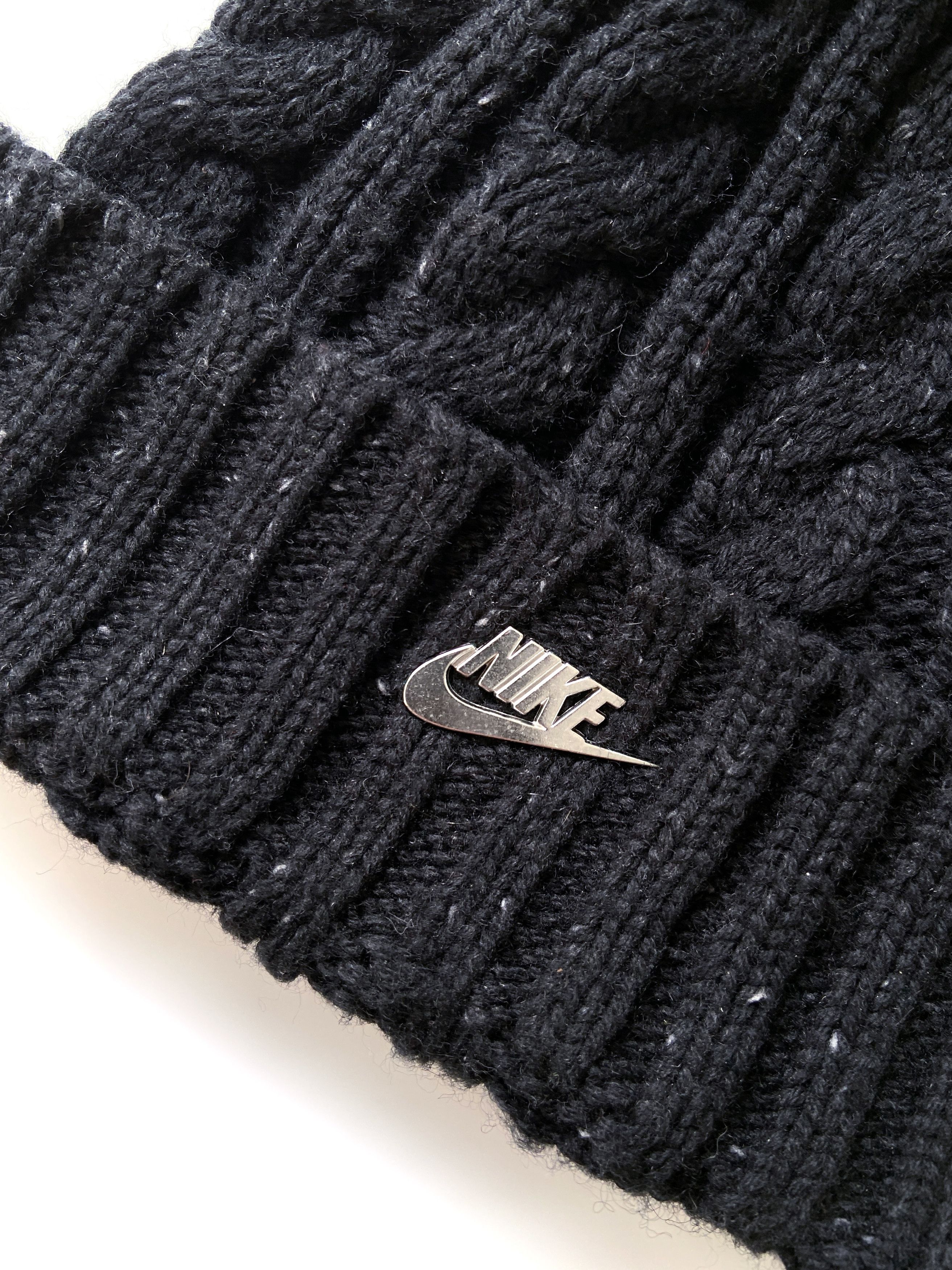 Nike Nike Knit Cuff Metal logo Beanie Size ONE SIZE - 2 Thumbnail