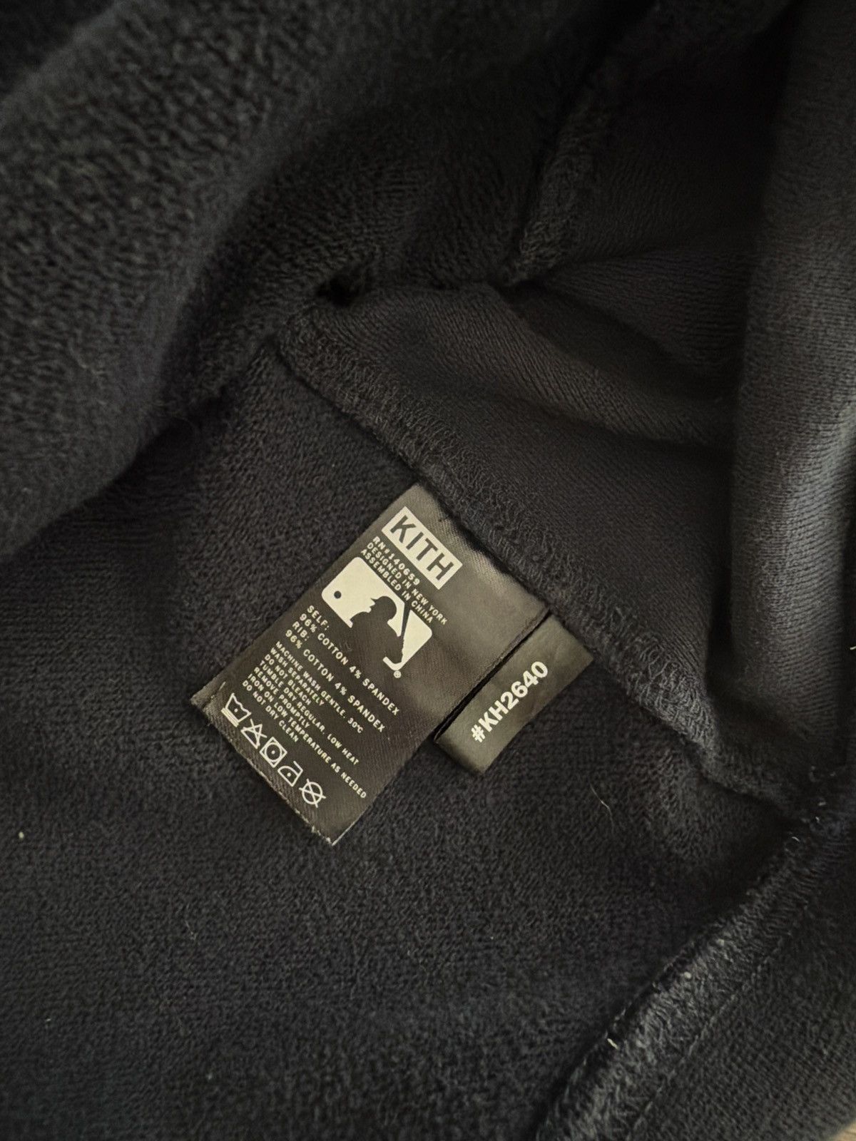 Kith × MLB Kith mlb new york yankees Size US M / EU 48-50 / 2 - 3 Thumbnail