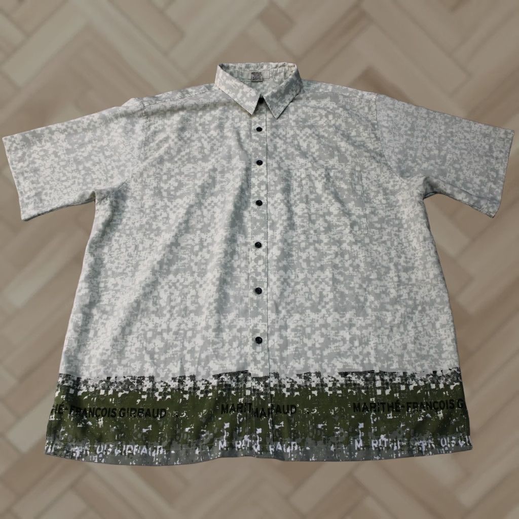 Vintage VINTAGE Marithe François Girbaud Shirt Mens 2XL Digital Camo Button Up Polyester Pocket Size US XXL / EU 58 / 5 - 1 Thumbnail