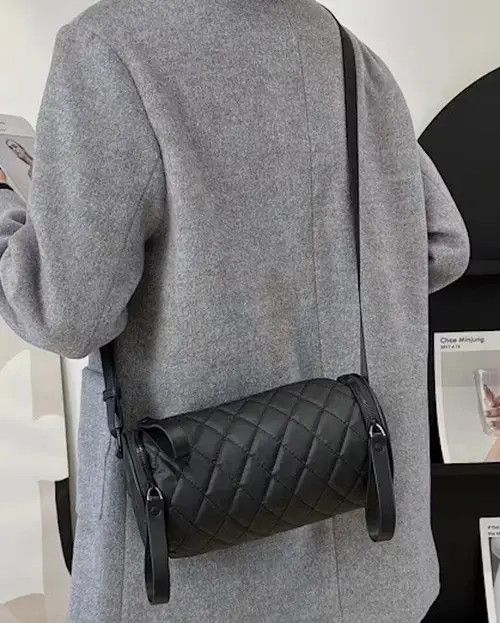 Japanese Brand Utility grunge quilted crossbody pouch bag side bag Size ONE SIZE - 3 Thumbnail