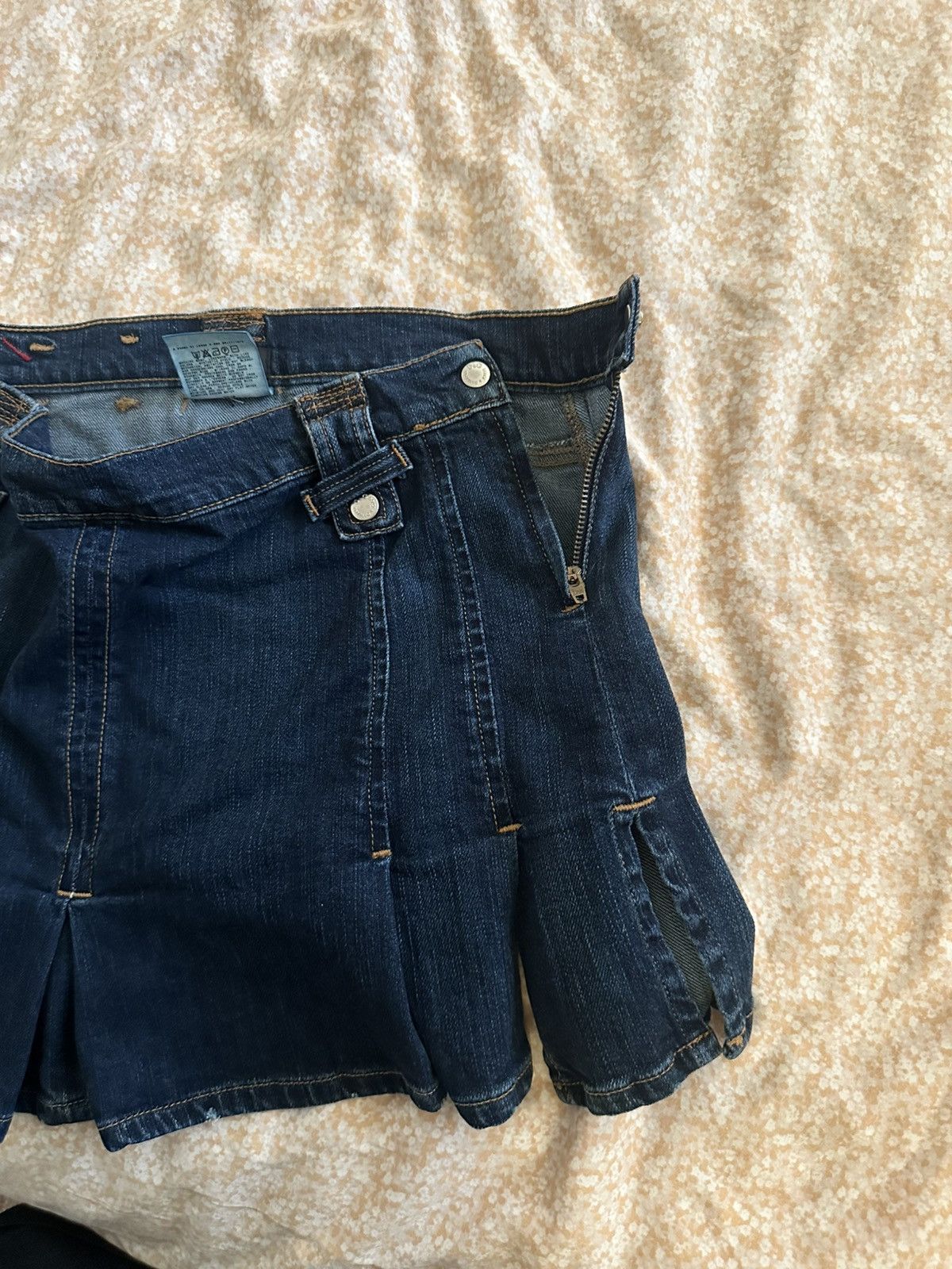 Dolce & Gabbana Dolce and Gabbana Denim Skirt Size 30" / US 8 / IT 44 - 7 Thumbnail