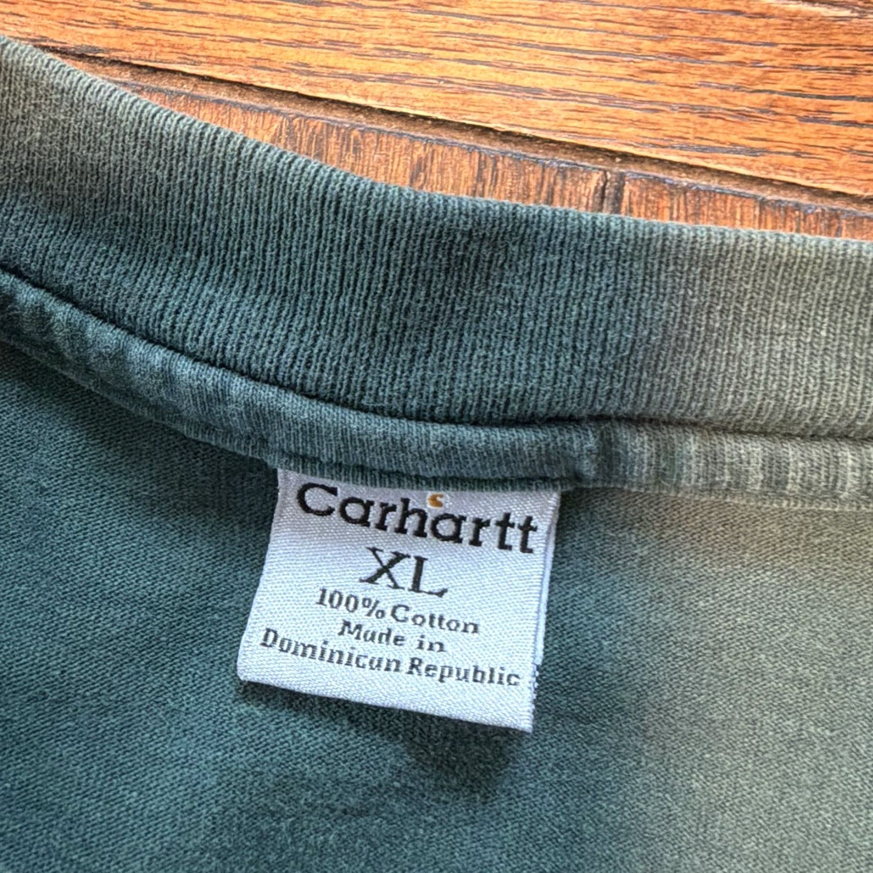 Carhartt VINTAGE Carhartt K128 Mens XL Hunter Green Henley Shirt Long Sleeve Button Fade Size US XL / EU 56 / 4 - 4 Thumbnail