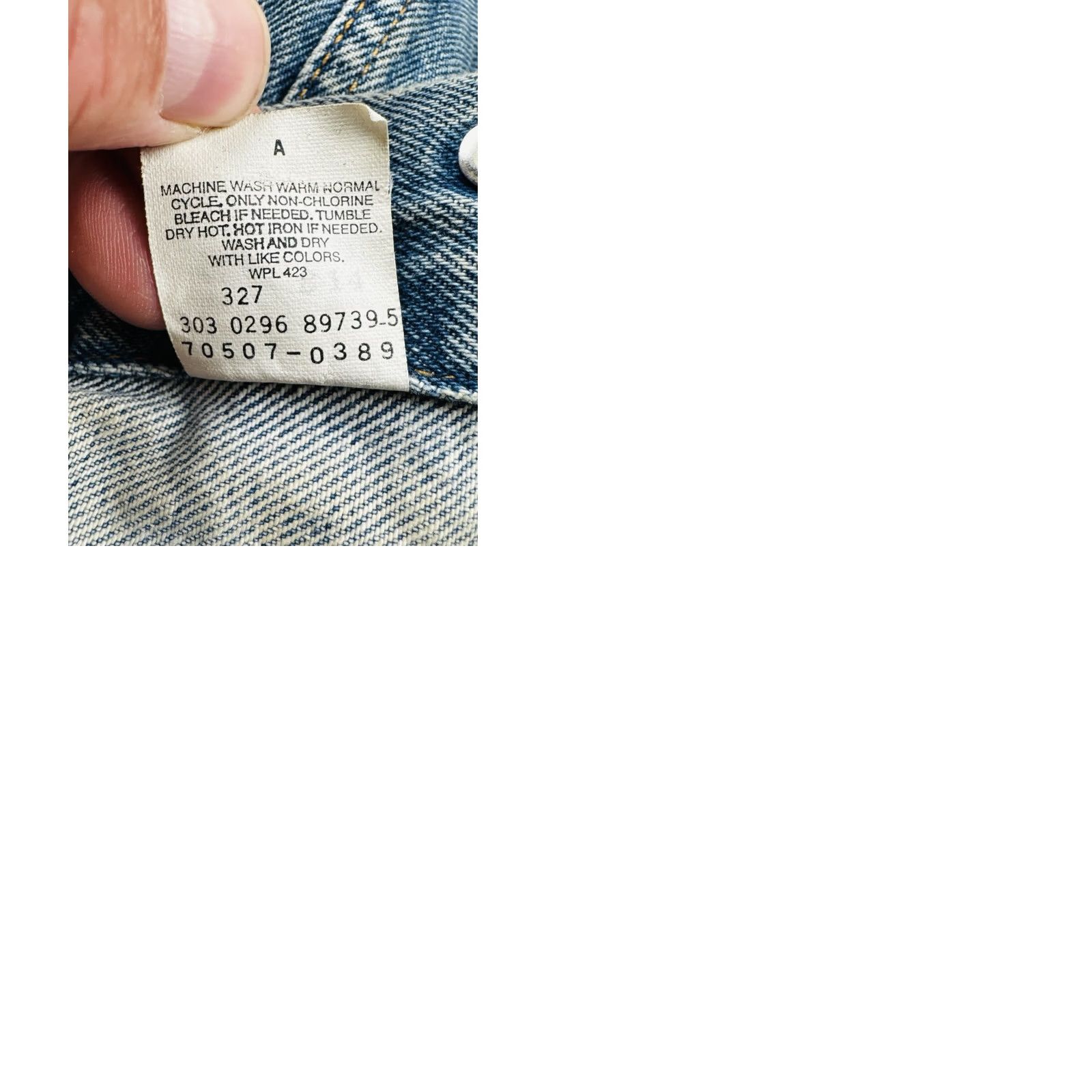 Levi's VINTAGE Levi's Trucker Jacket Adult Large Blue 90s USA Made Red Tab Denim Mens Size US L / EU 52-54 / 3 - 11 Thumbnail