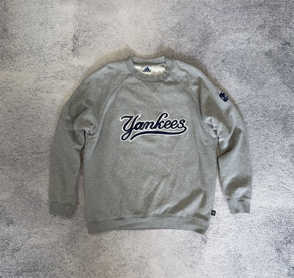 Adidas Vintage Adidas Yankees Sweatshirt MLB Spellout Logo Mens L Size US L / EU 52-54 / 3 - 1 Thumbnail