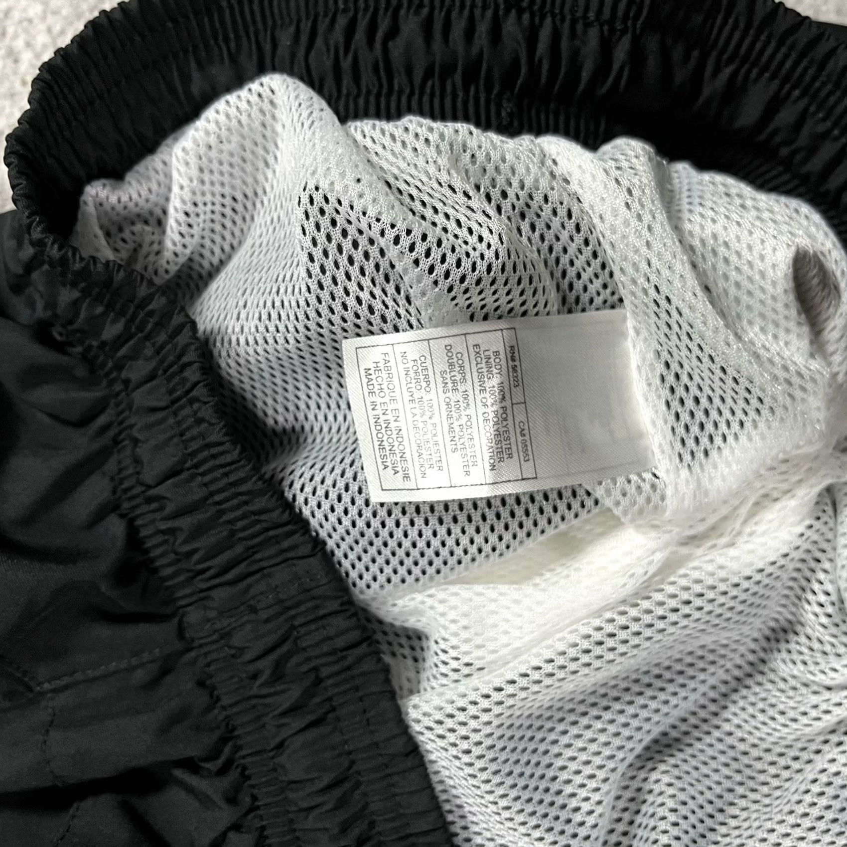 Nike Nike Pants Mens 2XL Black Track Pants Wide Baggy 90s Vintage Stripe Zip Ankle Size US 39 - 3 Thumbnail