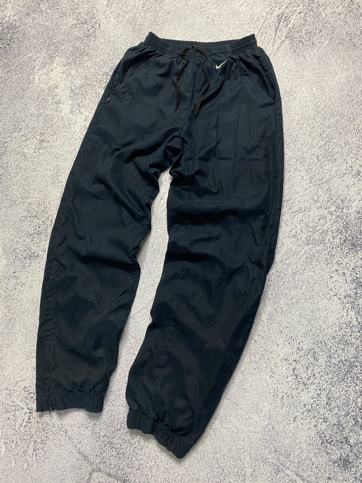 Nike Y2K Nike Vintage Nylon Track Pants Baggy Drill Mini Swoosh Size US 30 / EU 46 - 2 Thumbnail