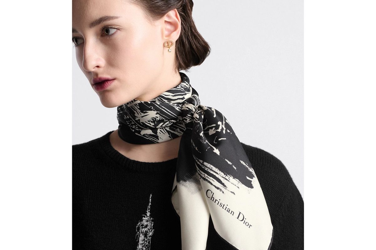 Dior o1bcso1str0226 Size:OS/90 Square Scarf in Black Size ONE SIZE - 6 Thumbnail