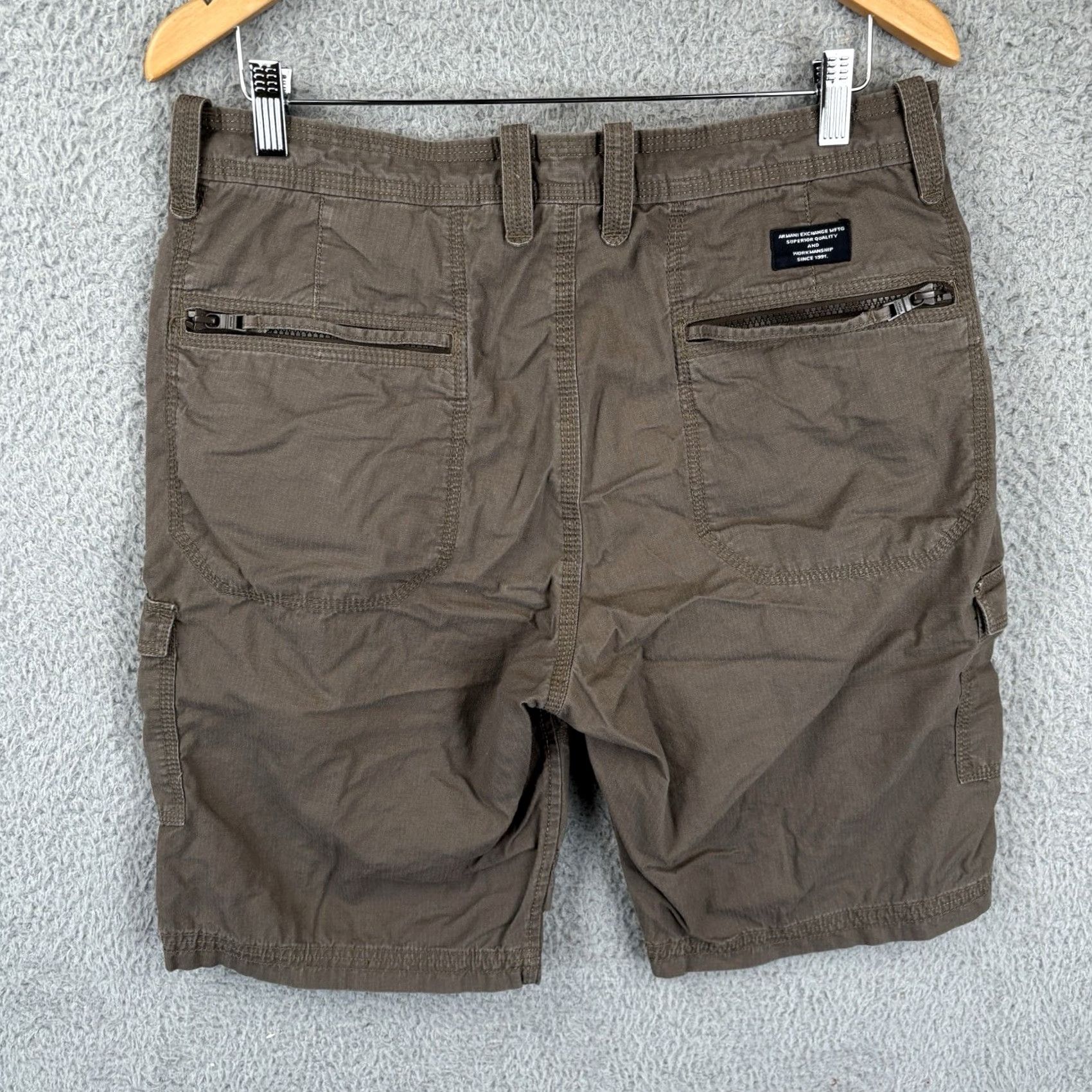 Armani Exchange Armani Exchange AX Cargo Short Men 34 Brown Cargo Pocket Ripstop Zip Button Flat Front Mid Rise Casual Regular Size US 34 / EU 50 - 2 Thumbnail