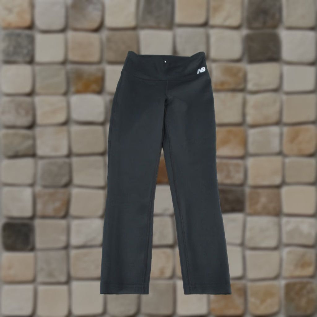 New Balance New Balance Leggings Womens Small Black Crop Capri Running Size 28" / US 6 / IT 42 - 1 Thumbnail