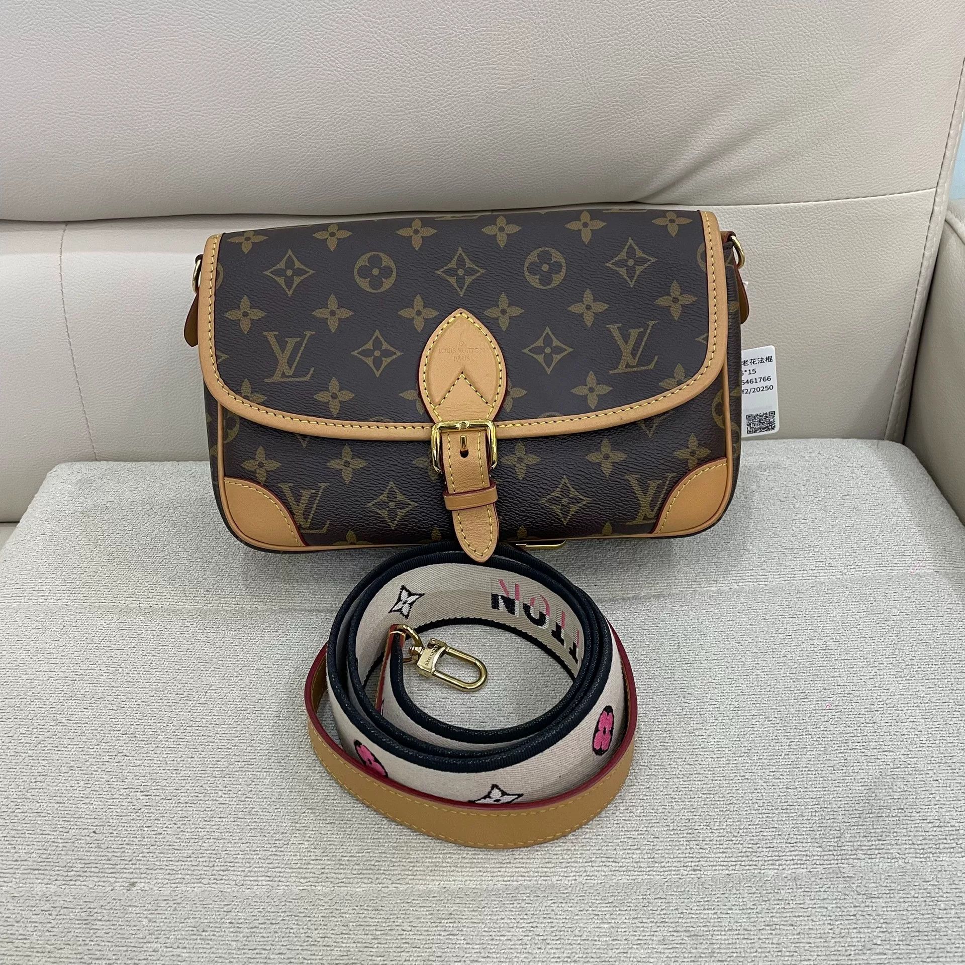 Louis Vuitton Pre-loved Bag Very good condition Size ONE SIZE - 1 Thumbnail