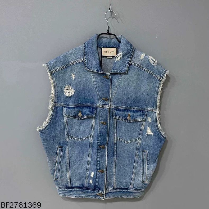 Gucci Gucci Size38 Back belt logo denim sleeveless jacket Size US XXS / EU 40 - 1 Thumbnail