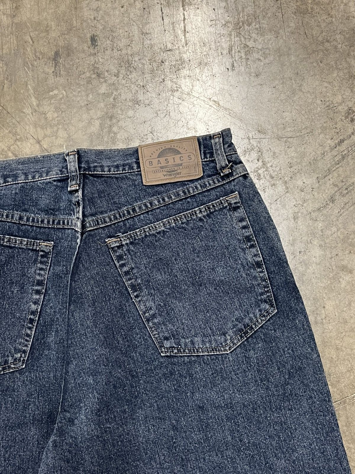 Vintage Vintage jorts baggy fit skater streetwear hype summer Size US 32 / EU 48 - 3 Thumbnail
