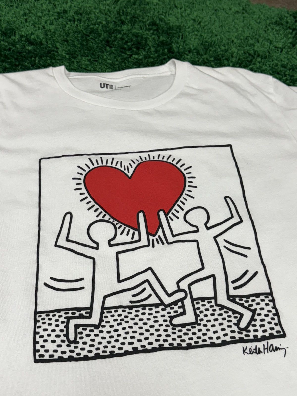 Keith Haring Keith Haring x Uniqlo Heart Art Logo Love Tee XL White Size US XL / EU 56 / 4 - 3 Thumbnail