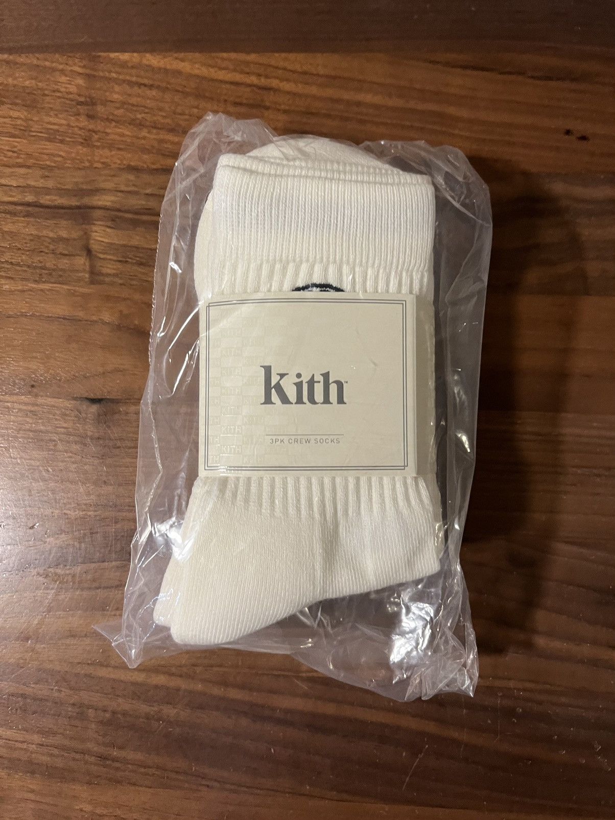 Kith Kith 3-Pack Kith Mid Crew Socks in Silk Embroidered Logo Size ONE SIZE - 4 Thumbnail
