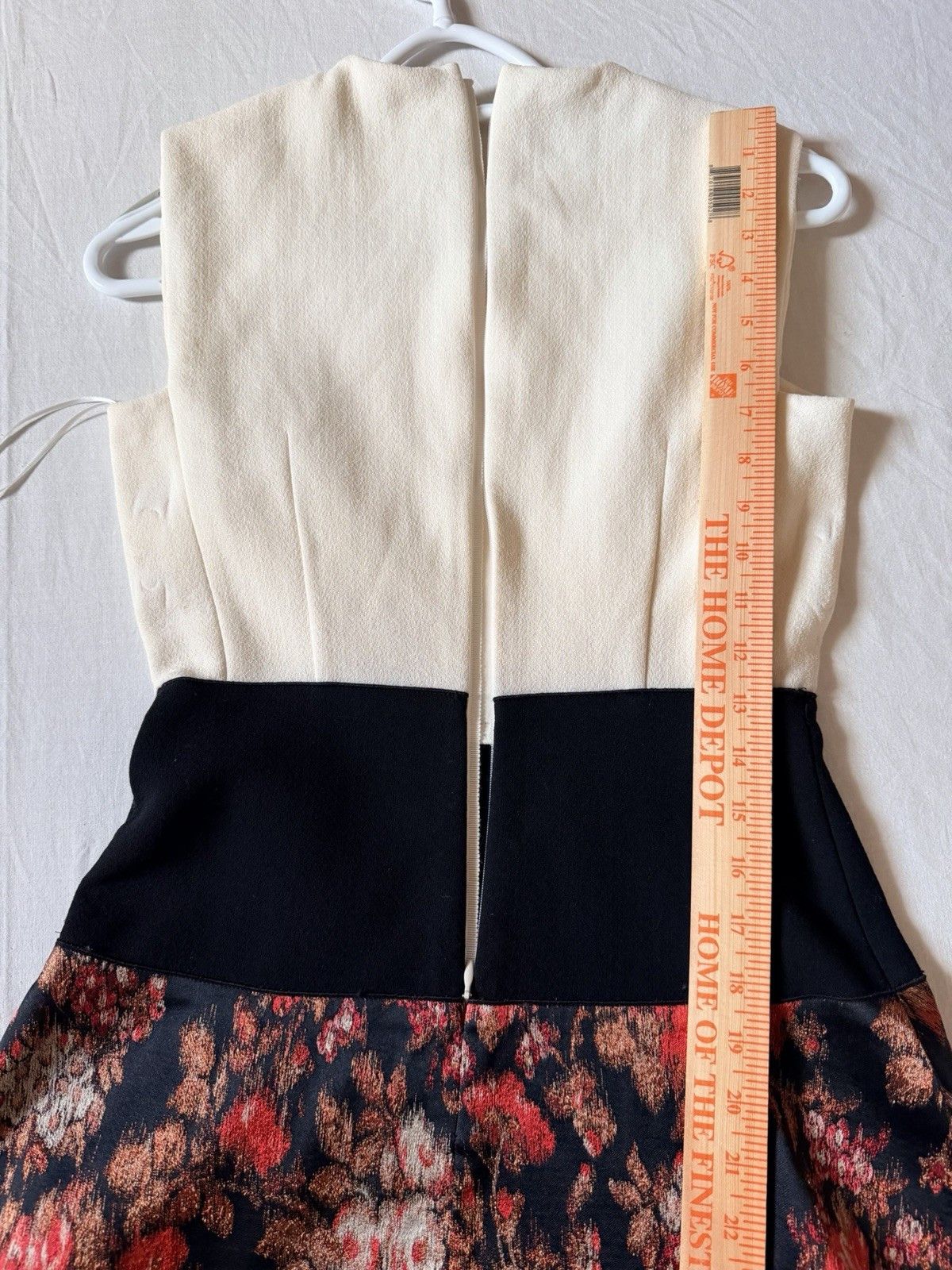 Giambattista Valli Giambattista Valli Pre Fall 2015 Runway Dress IT 38 XXS Silk Size XXS / US 00 / IT 34 - 16 Thumbnail