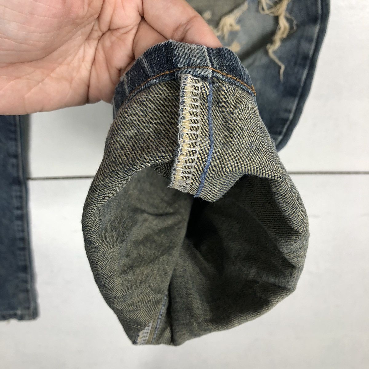 Japanese Brand 🔥90’s RARE DESIGN DISTRESSEDDENIM JEANS MAVERIC JAPAN Size US 30 / EU 46 - 12 Thumbnail